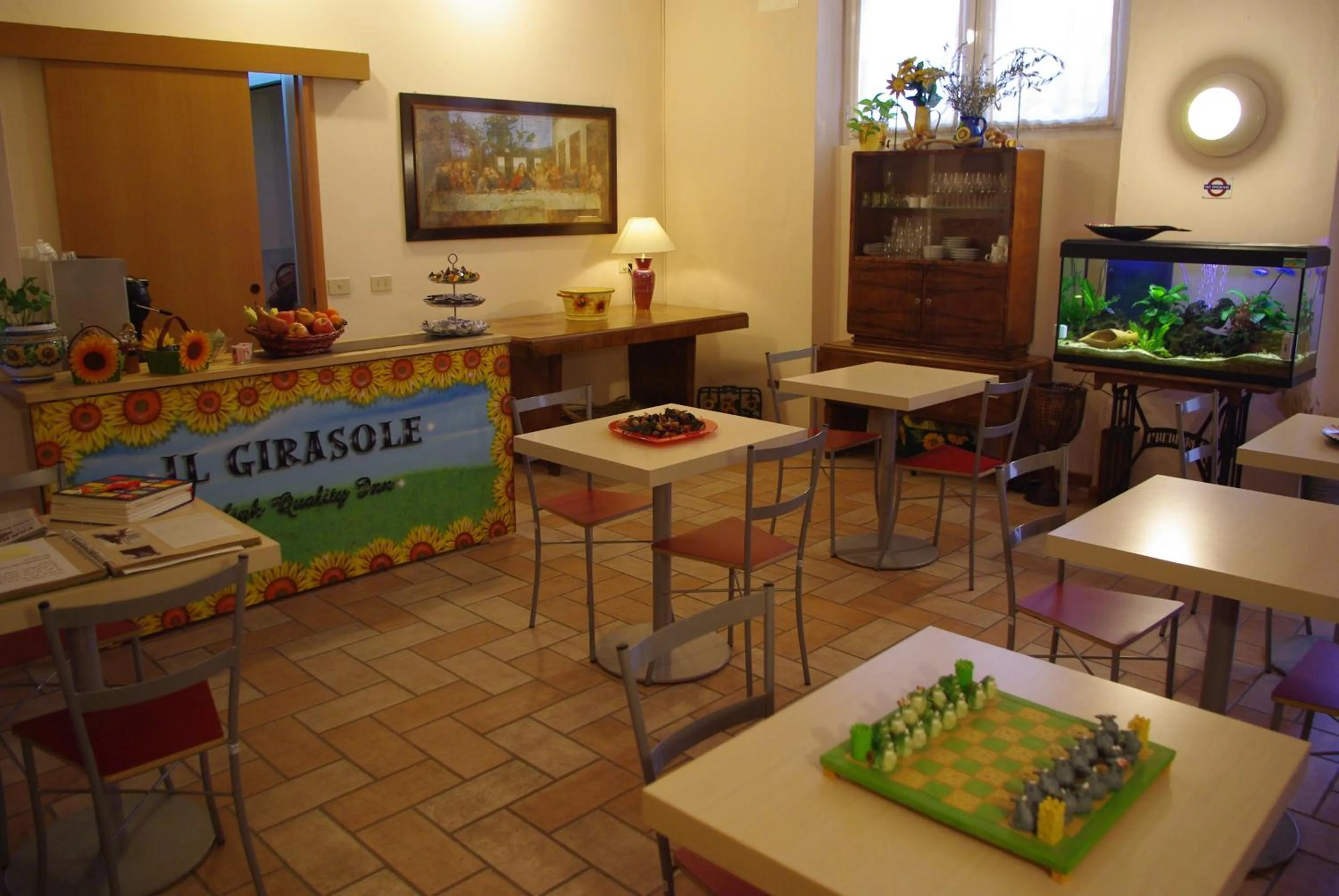 Restaurant/places to eat in Il Girasole High Quality Inn