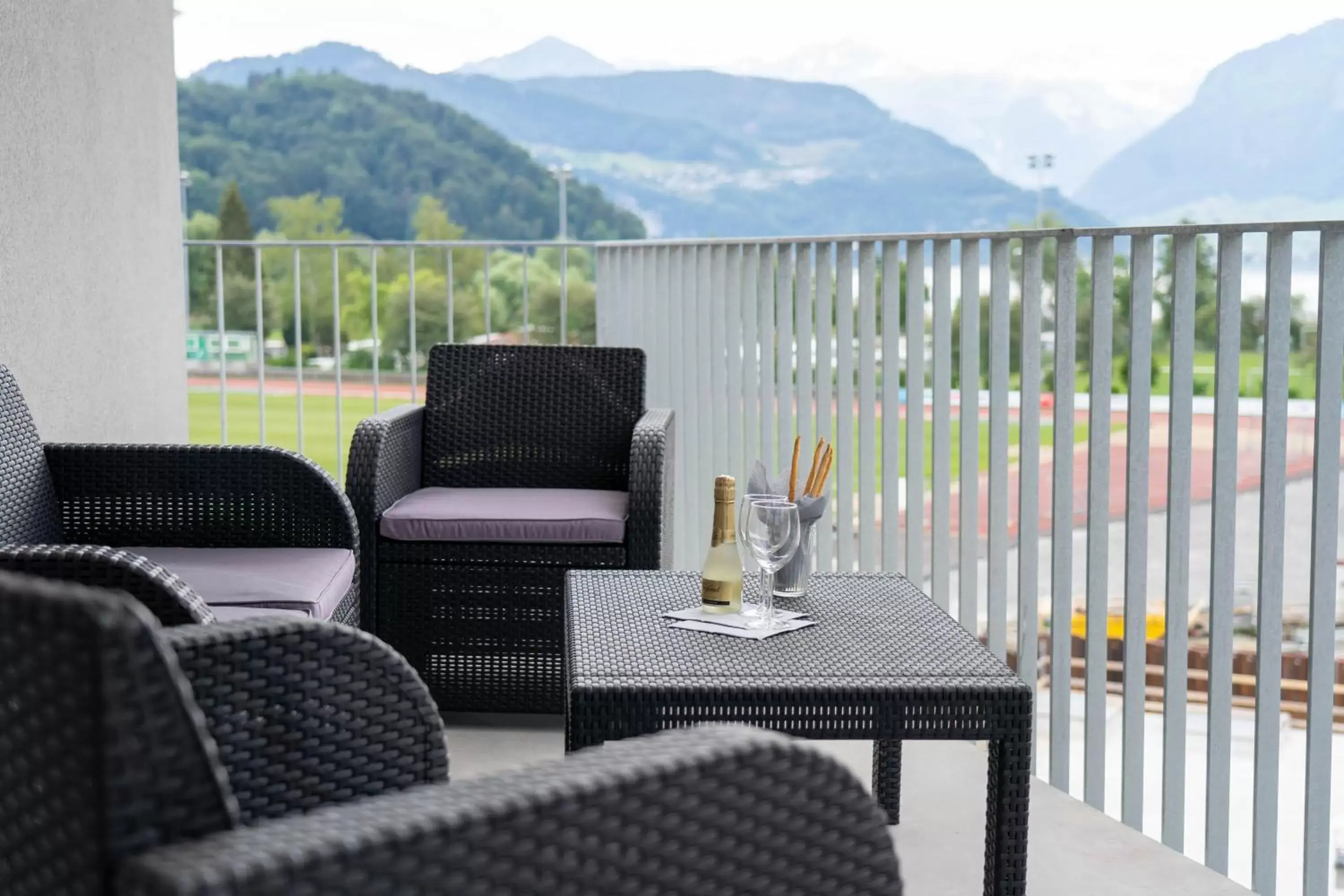 Balcony/Terrace, Mountain View in Anstatthotel Horw - contactless check-in