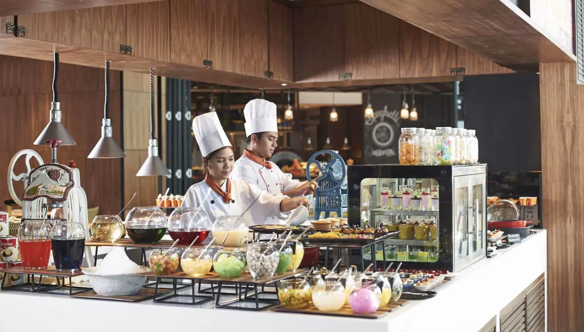 Restaurant/places to eat in Amari Bangkok Restaurant/places to eat in Amari Bangkok