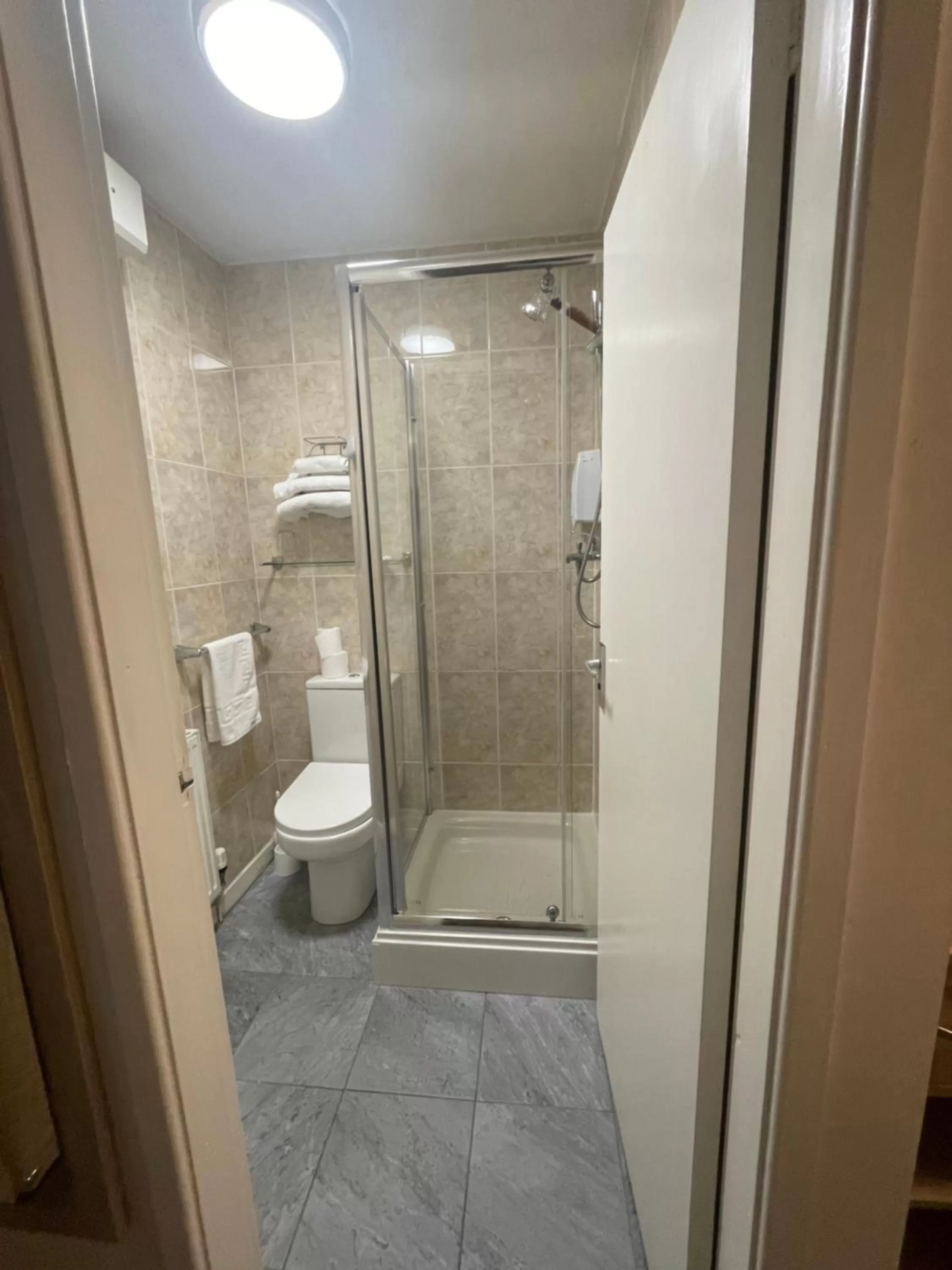 Bathroom in The Clarendon Hotel