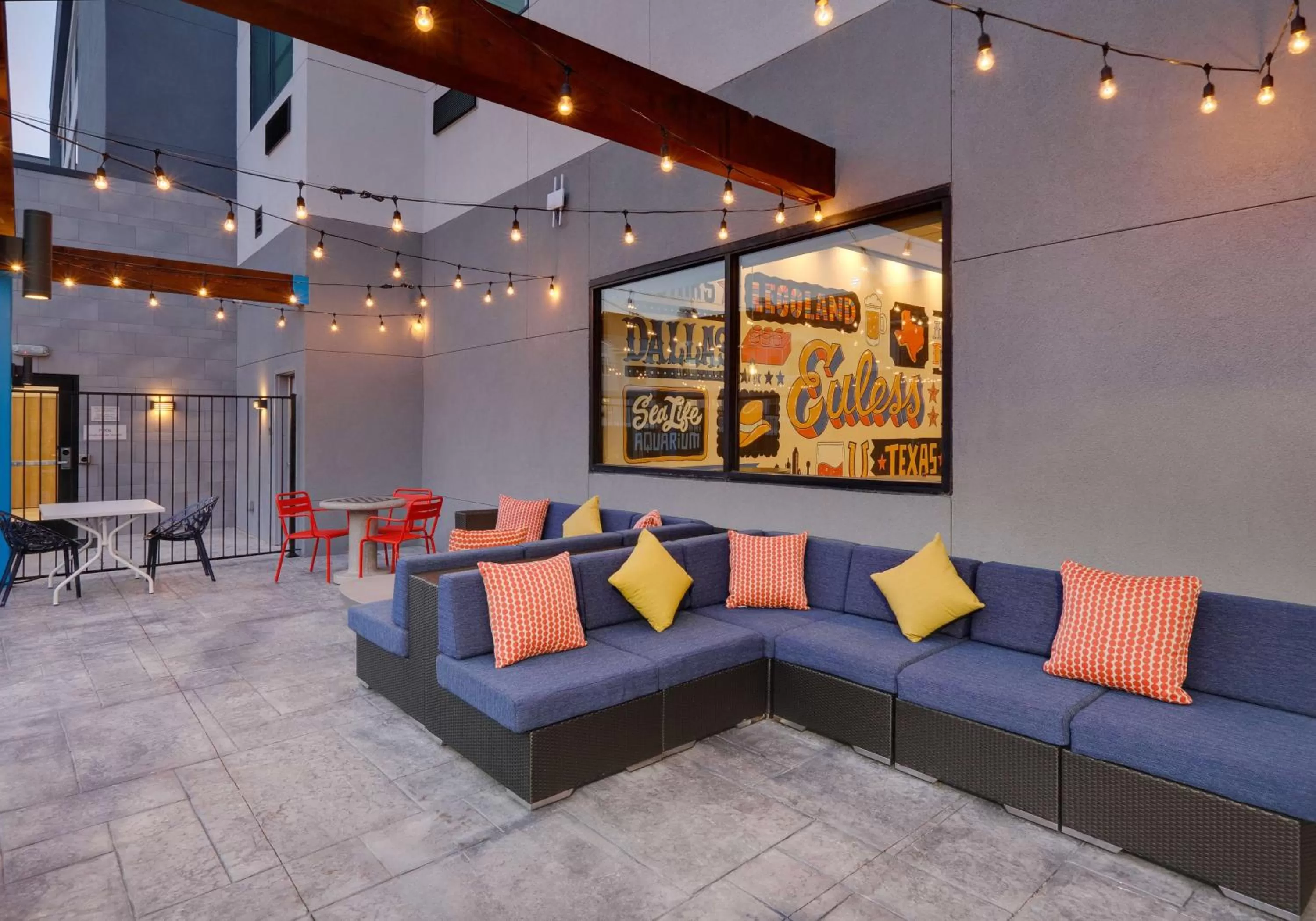 Patio in Tru By Hilton Euless Dfw West, Tx