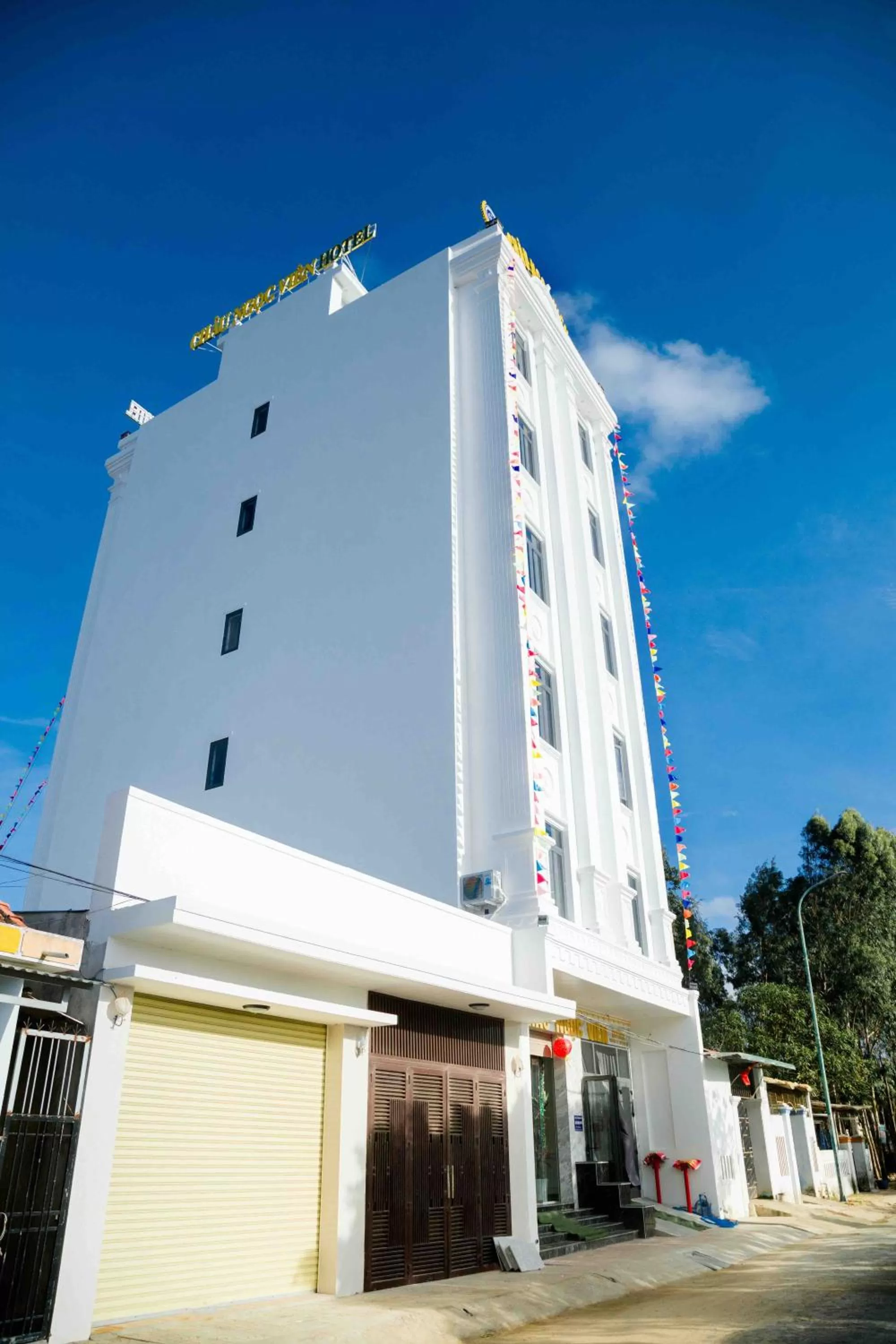 Châu Ngọc Viên Hotel - Biển Mỹ Khê - Quảng Ngãi