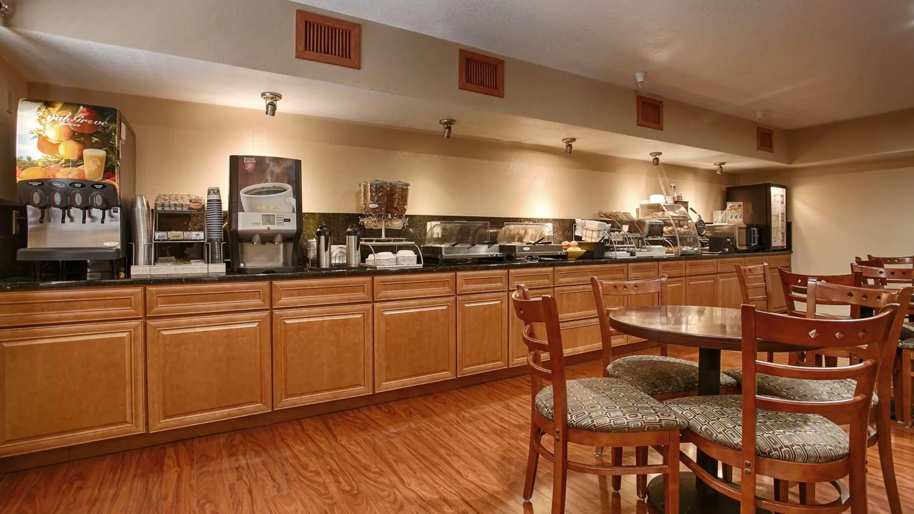 Breakfast, Restaurant/Places to Eat in Best Western Canon City