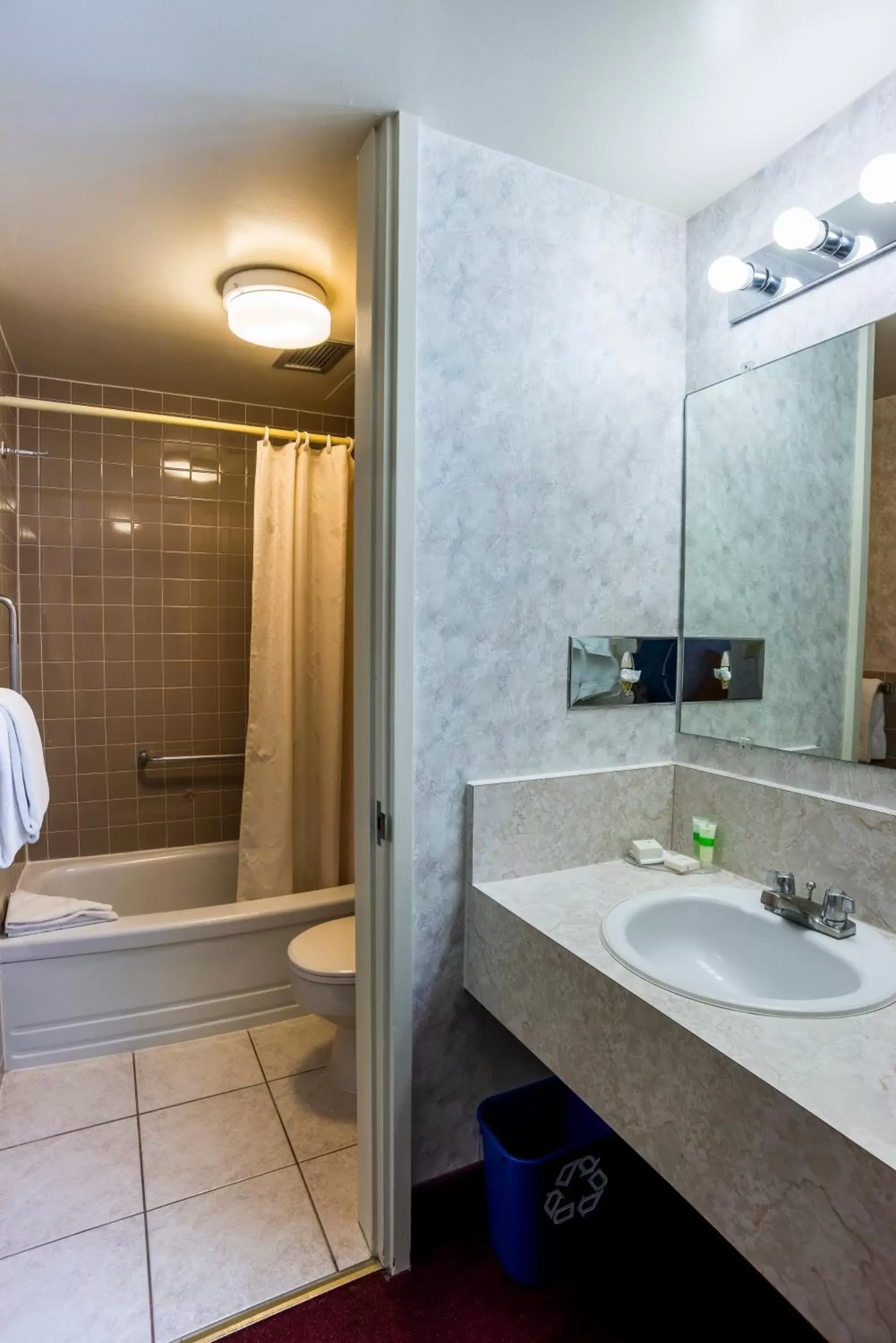 Bathroom in Bow View Lodge