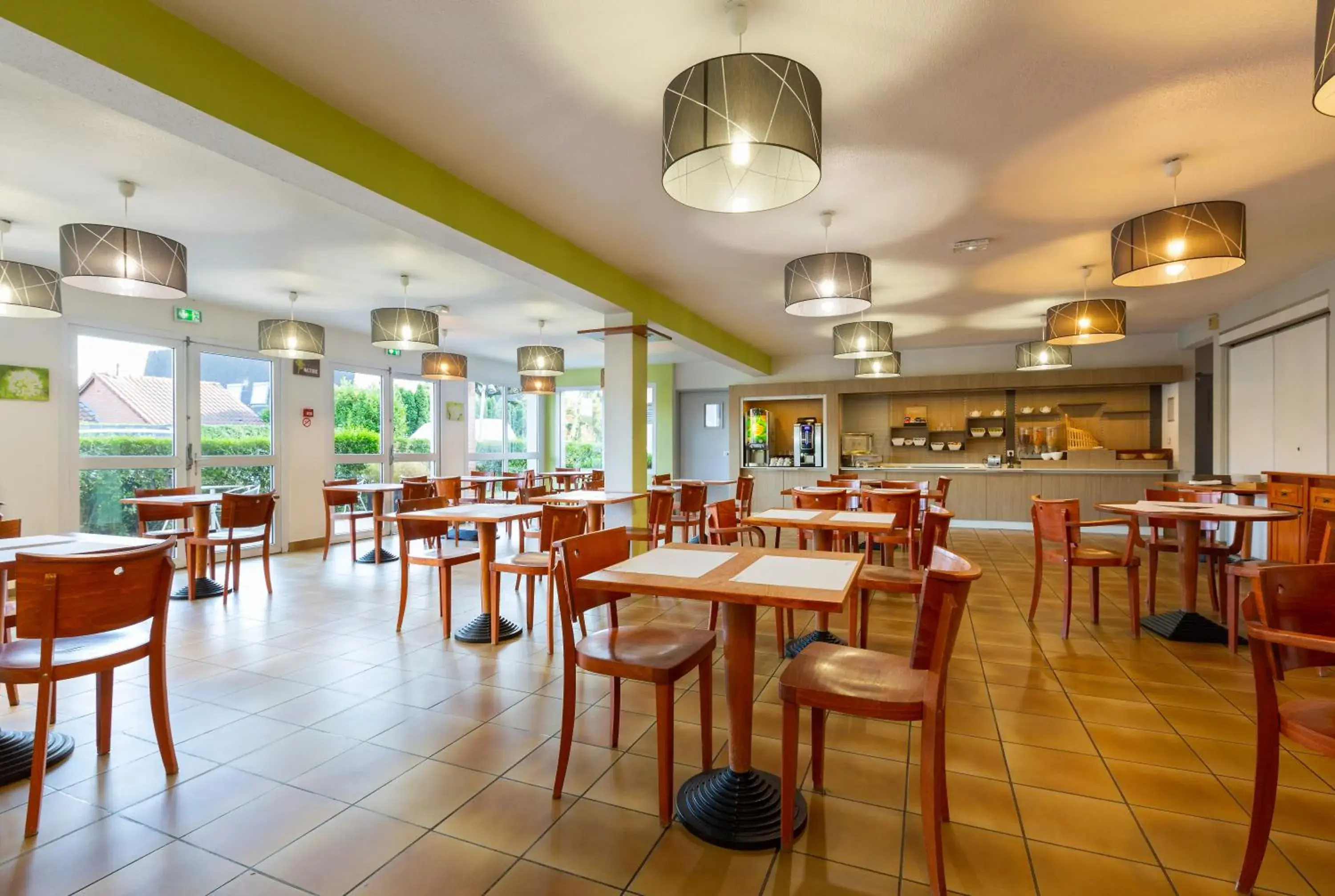 Breakfast, Restaurant/Places to Eat in Comfort Hotel Lille Lomme