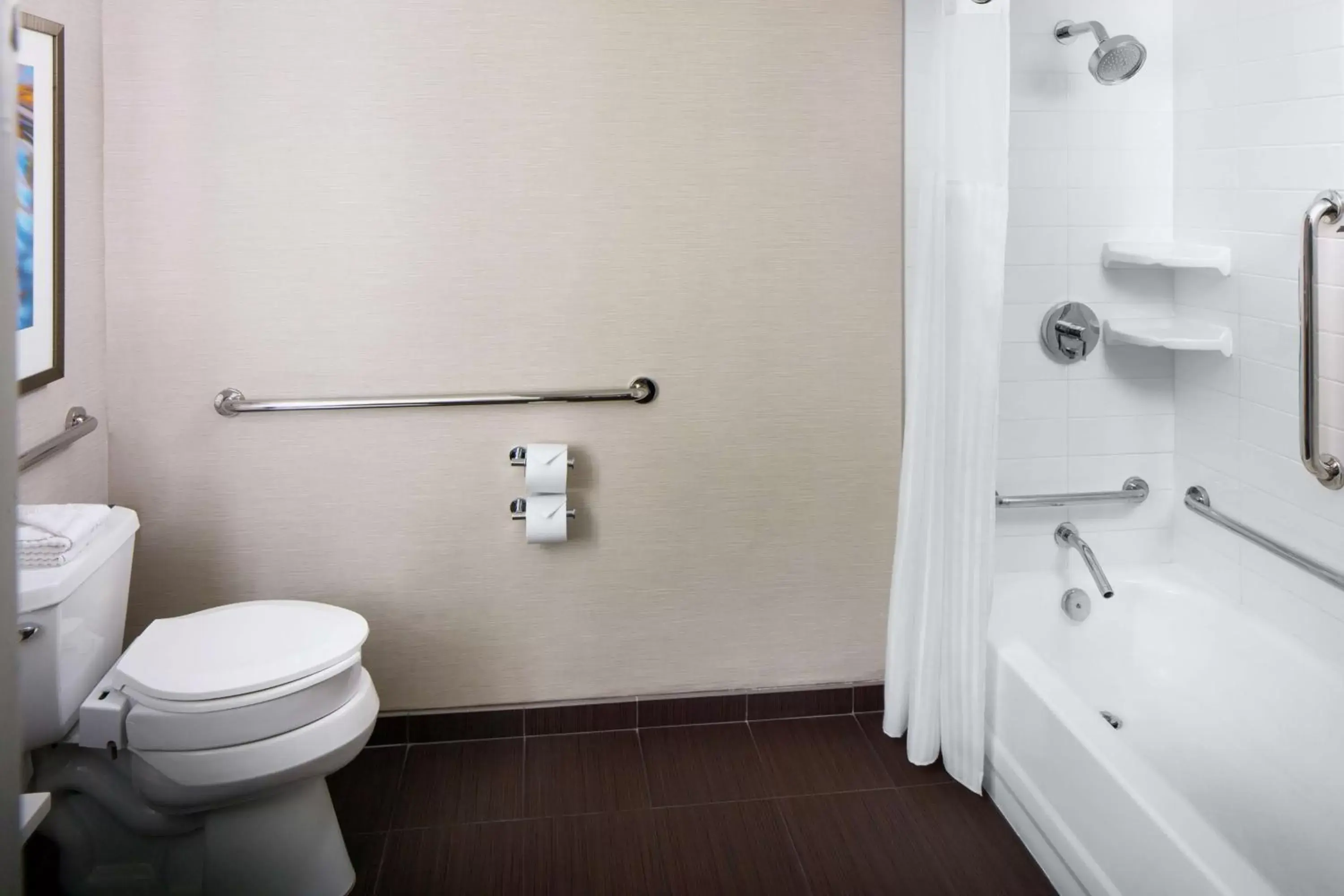 Bathroom in Hilton Albany