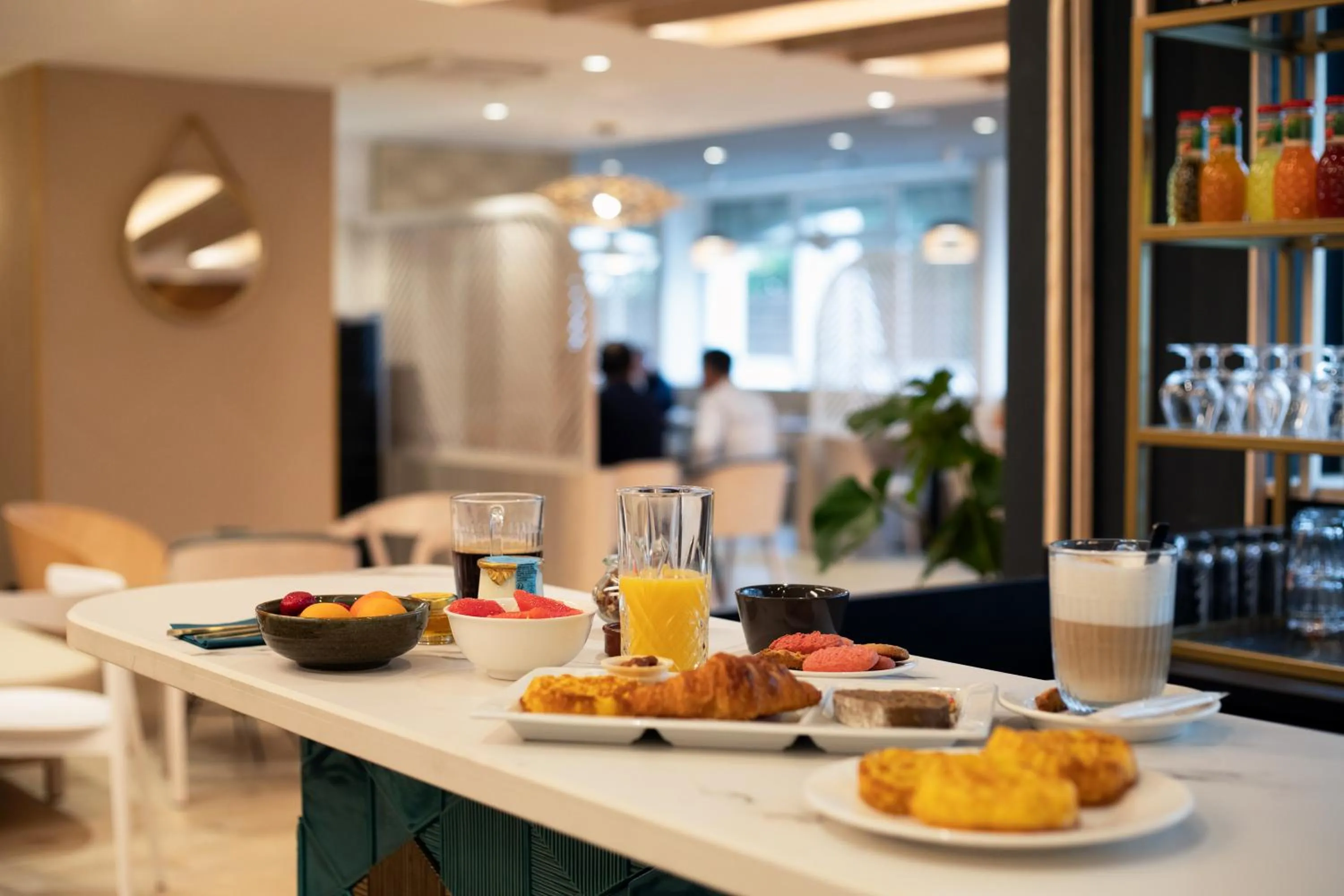 Lounge or bar in Novotel Montpellier