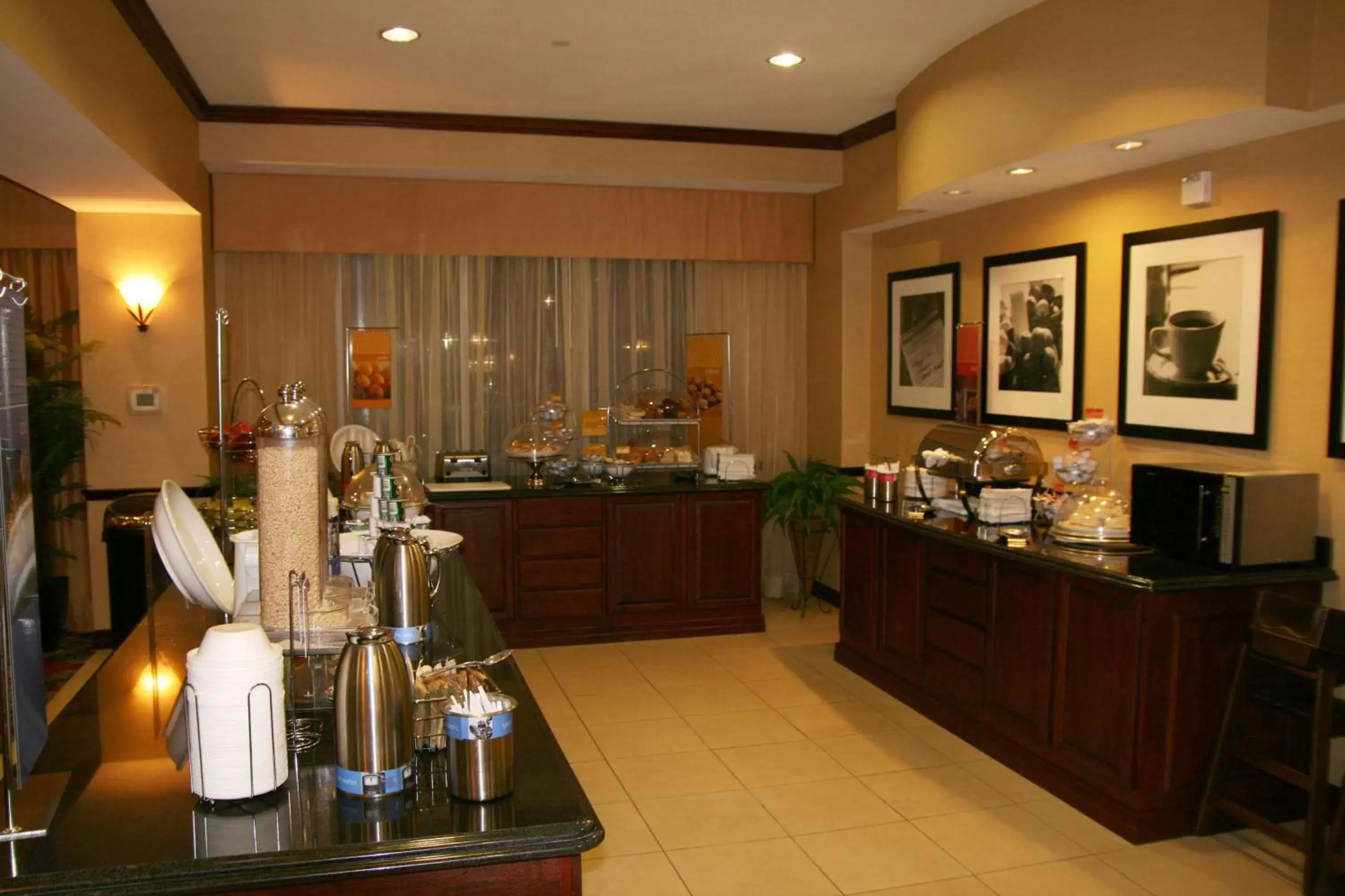 Dining area, Restaurant/Places to Eat in Hampton Inn & Suites Abilene I-20