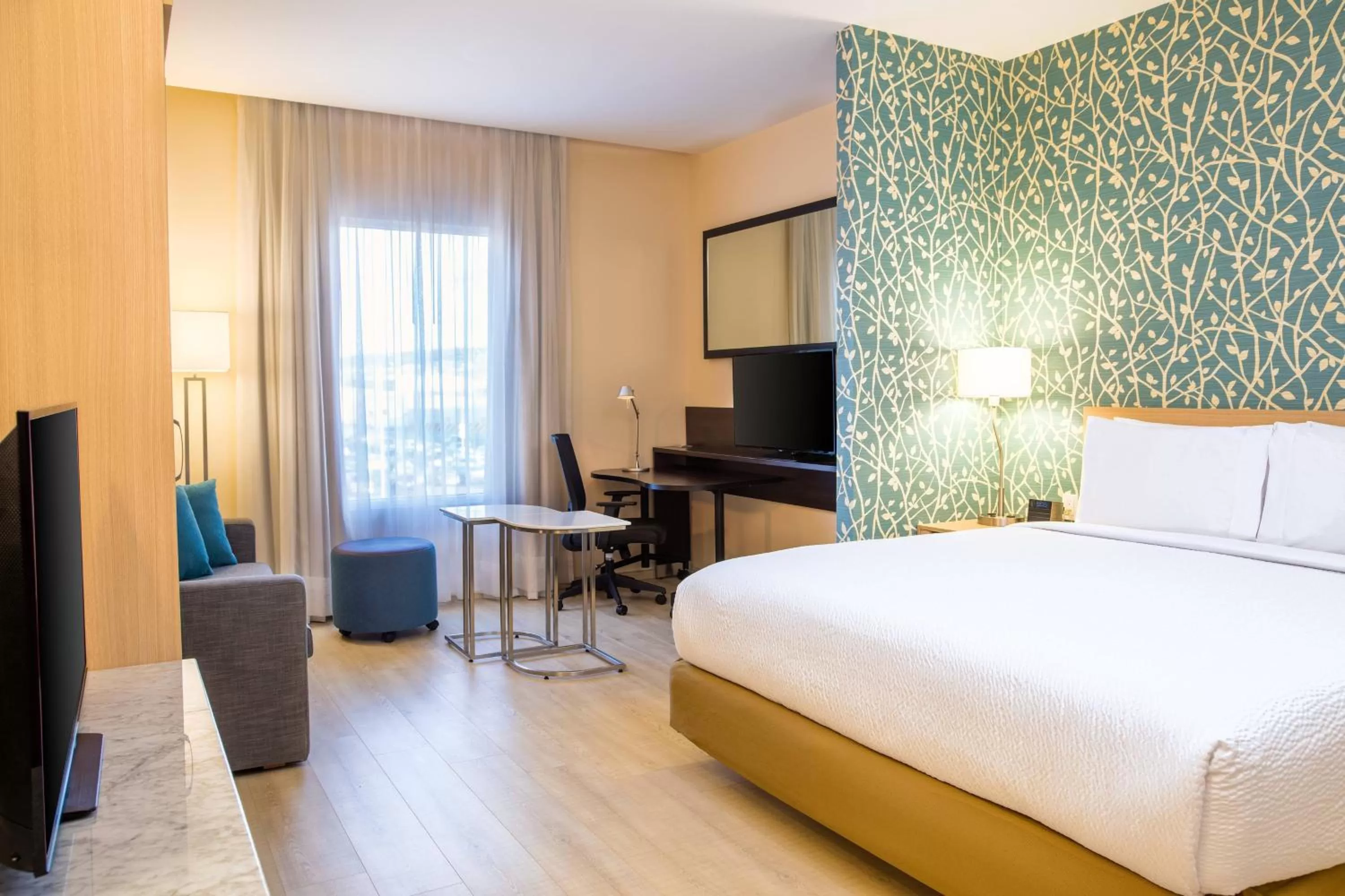 Photo of the whole room, Bed in Fairfield Inn & Suites Queretaro Juriquilla