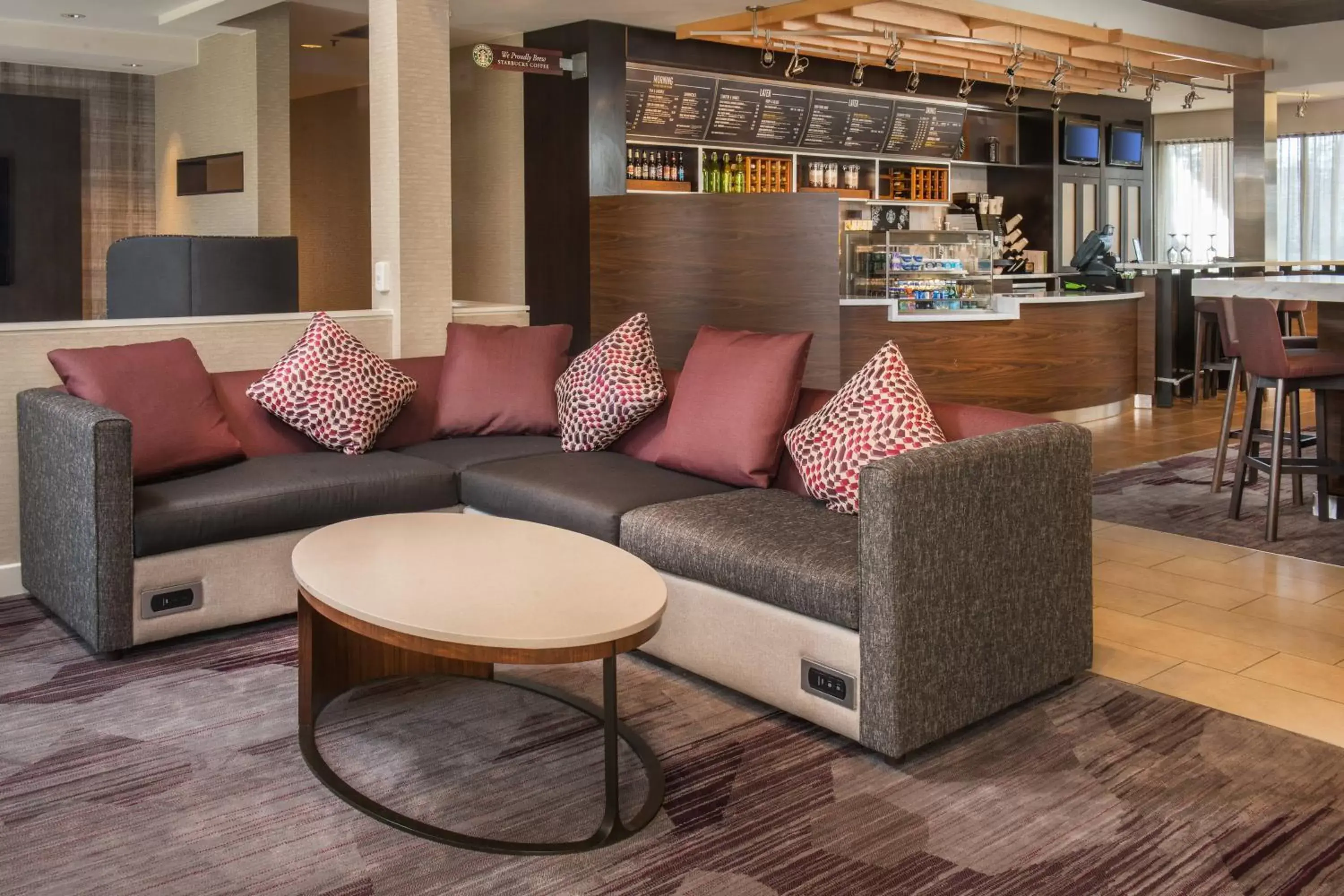Lobby or reception in Courtyard by Marriott Dulles Airport Chantilly