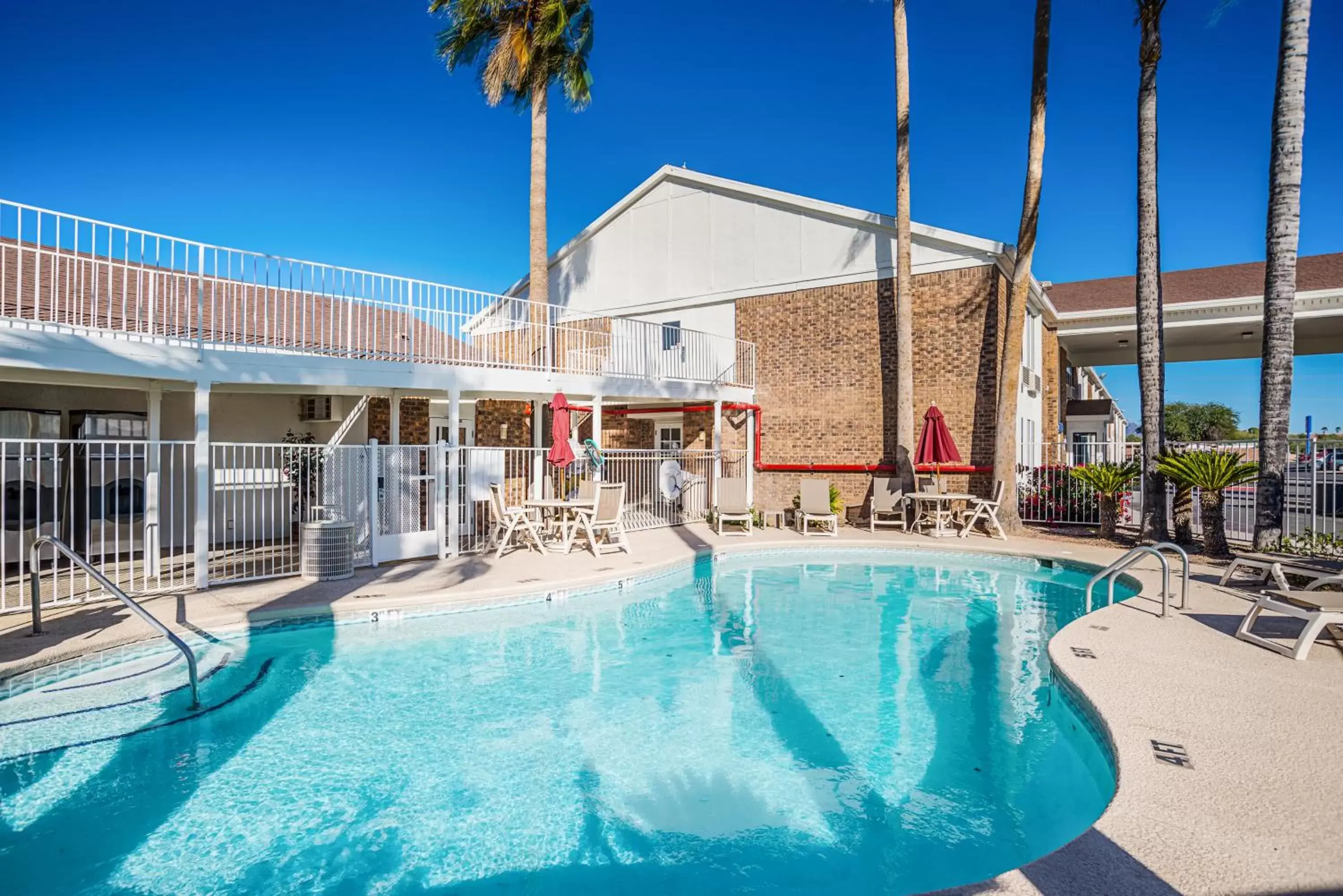 Pool view, Swimming Pool in Studio 6 Tucson, AZ - North