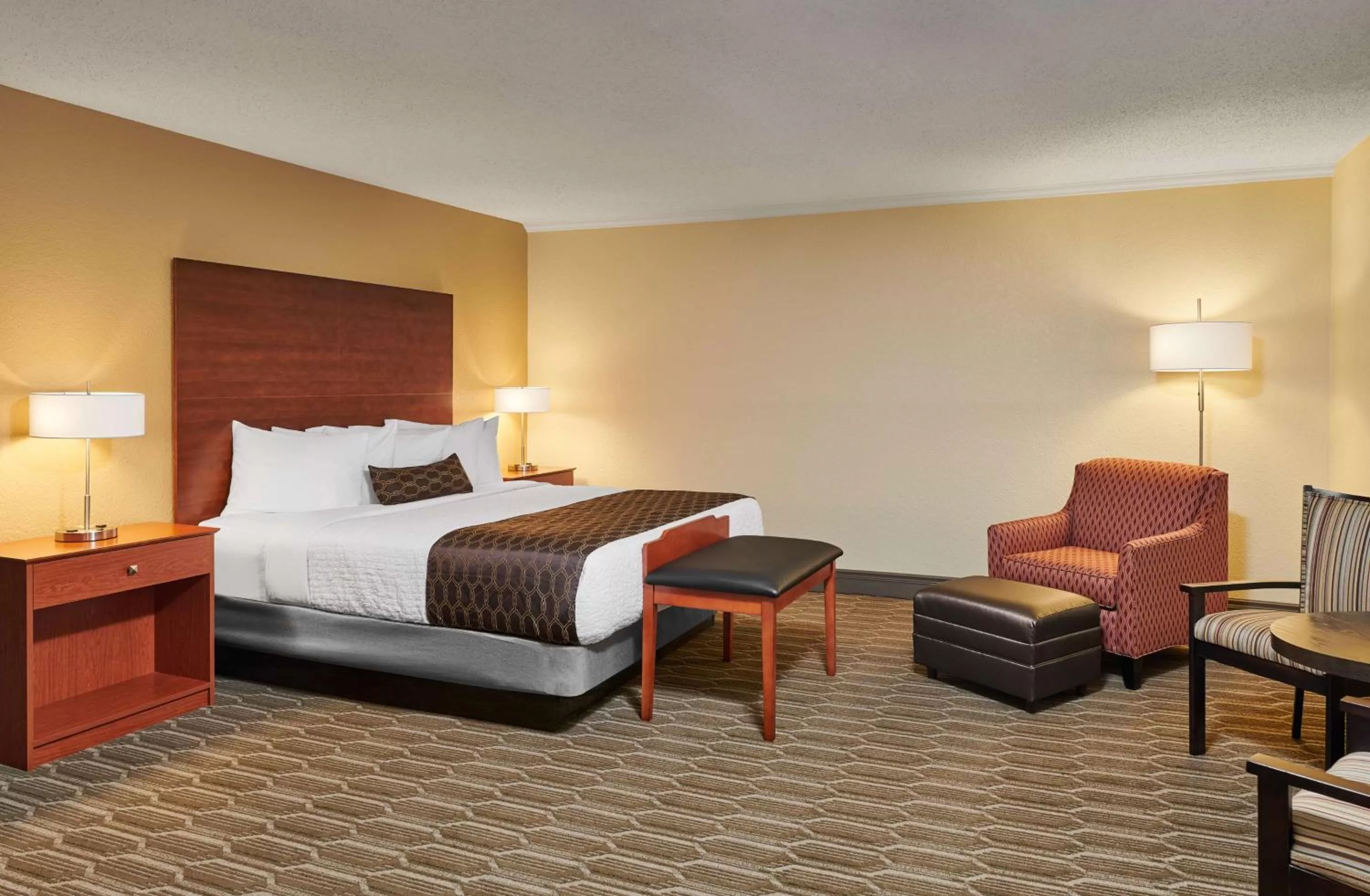 King Suite with Separate Bedroom - Non Smoking - Sofabed - Spa Bath in Best Western Plus Milwaukee Airport Hotel & Conference Center