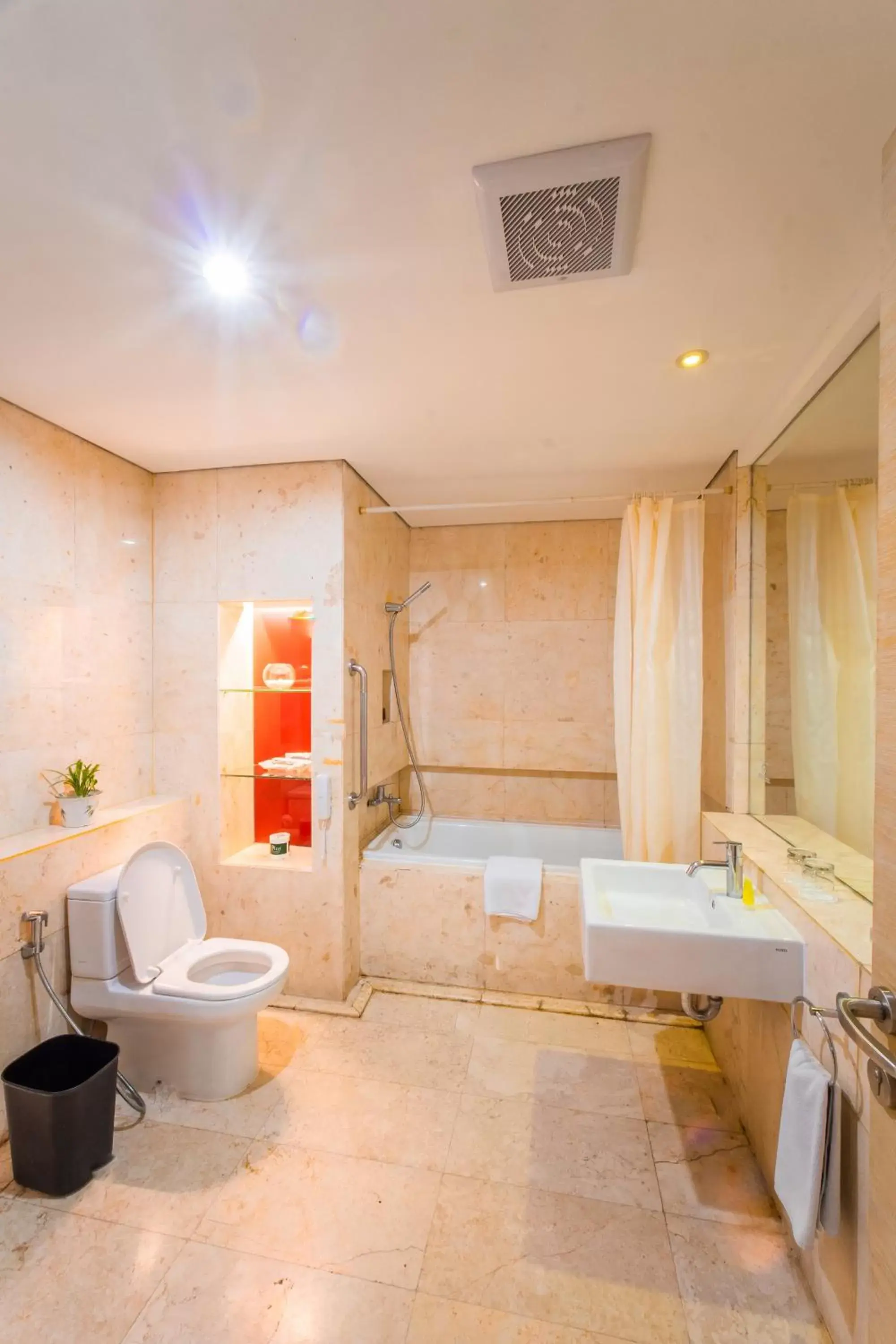 Bathroom in Grand Jatra Hotel Balikpapan