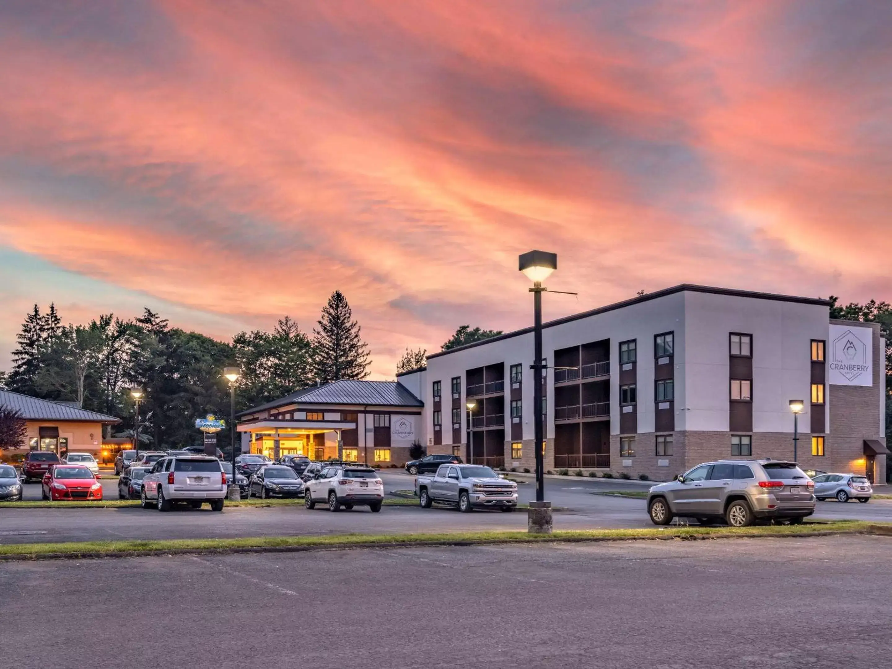 Property Building in The Cranberry, Ascend Hotel Collection