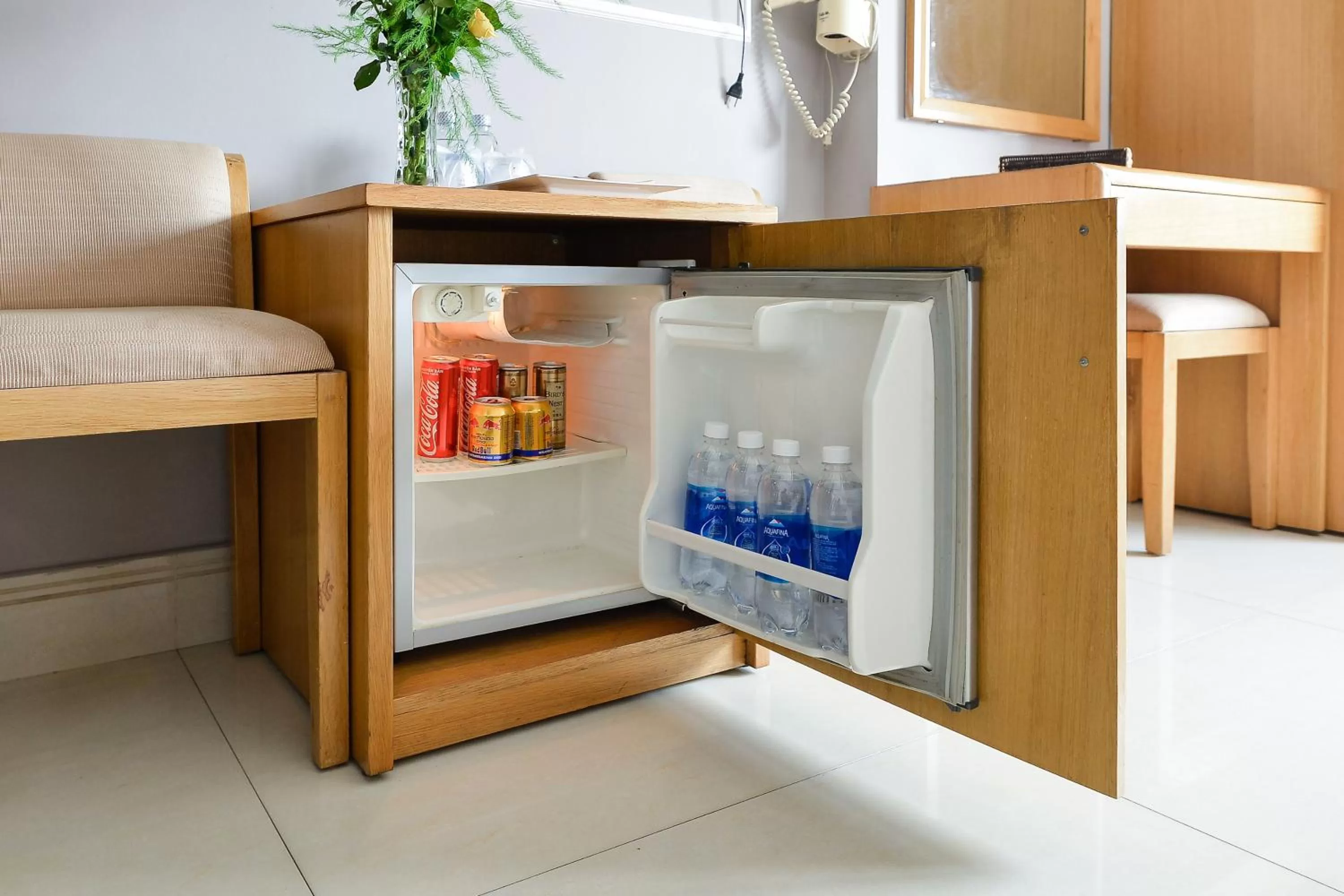 Food and drinks in Lucky Star Hotel 146 Nguyen Trai