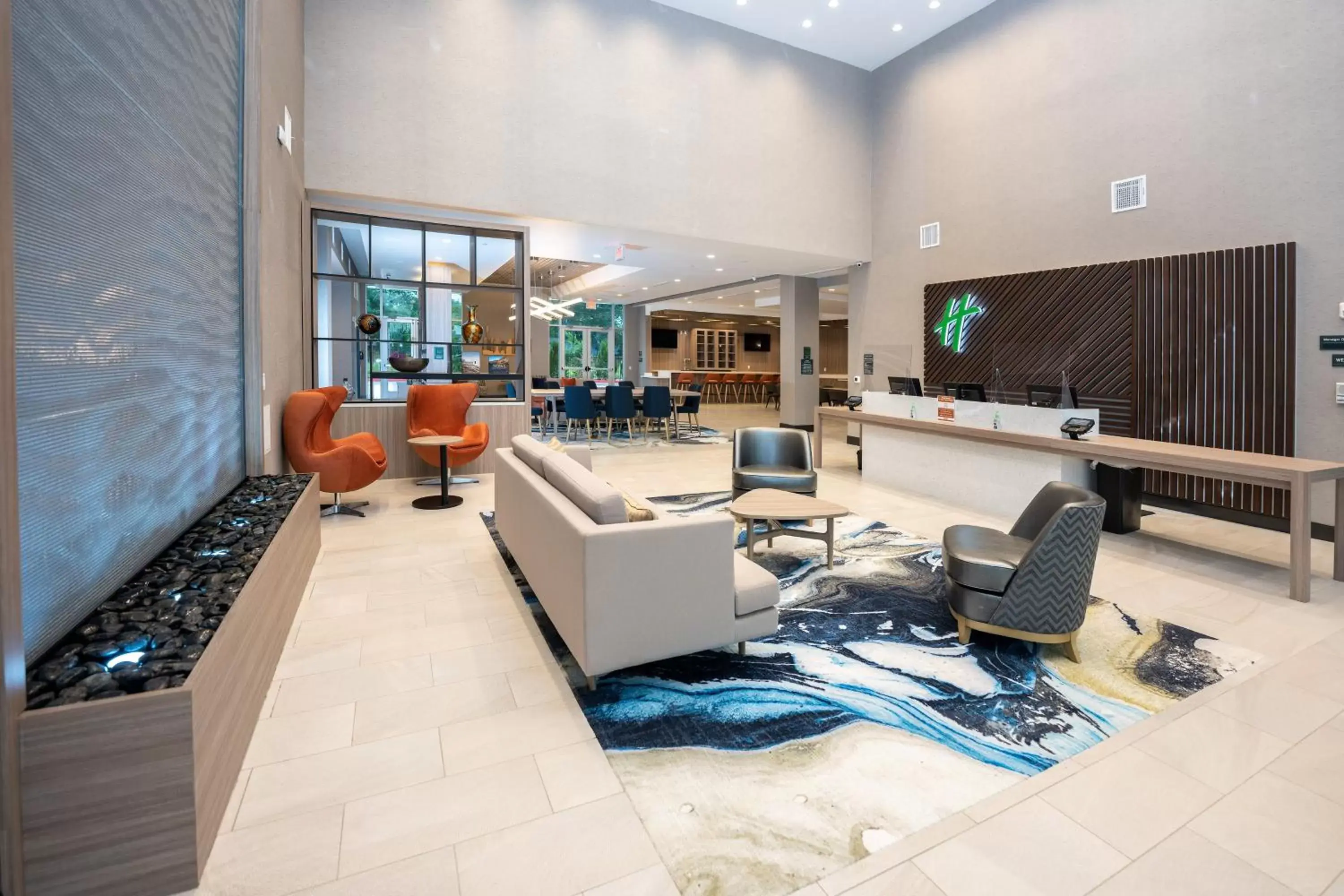 Property building, Lobby/Reception in Holiday Inn - NW Houston Beltway 8, an IHG Hotel
