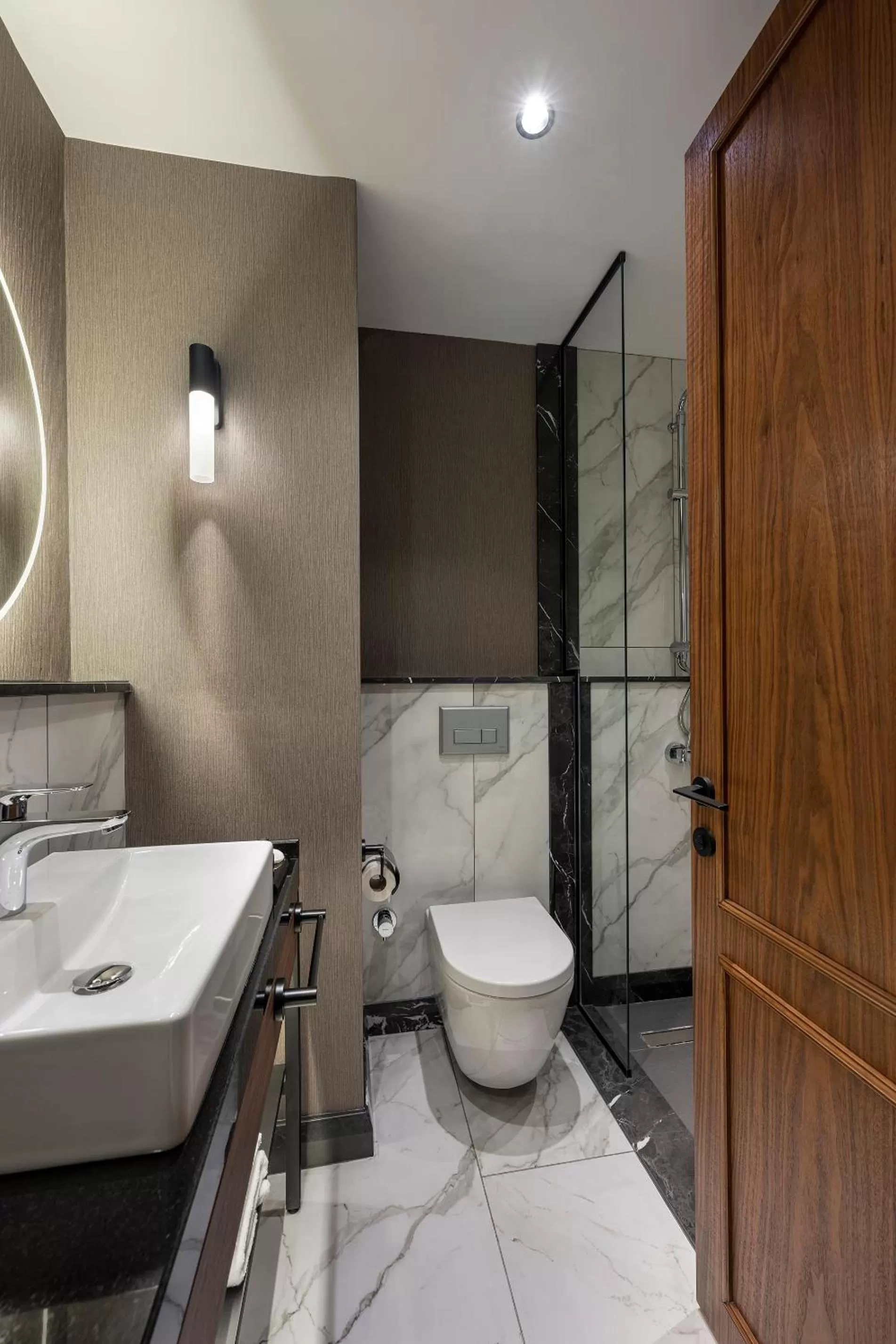 Shower in Livro Hotel