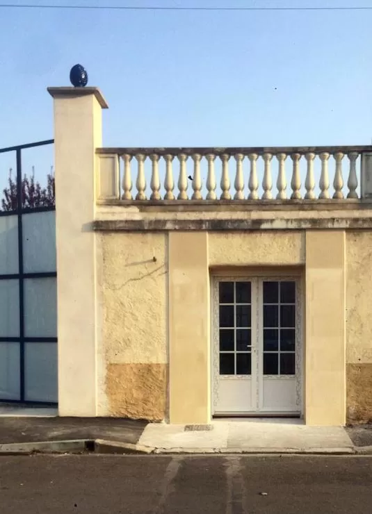 Property Building in Chambres d'hôtes Vue sur la Muraille de Sens