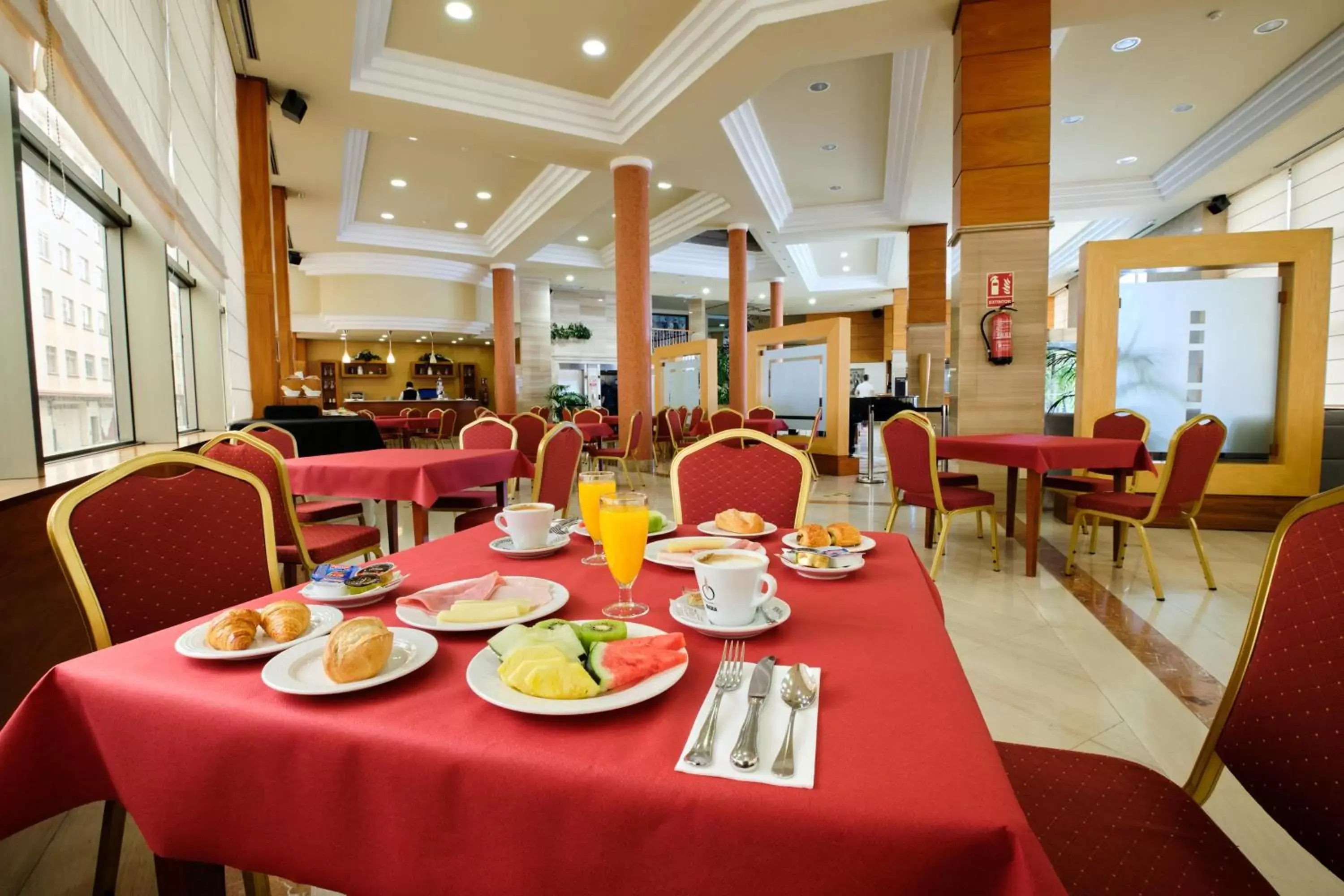Restaurant/Places to Eat in Gran Hotel de Ferrol