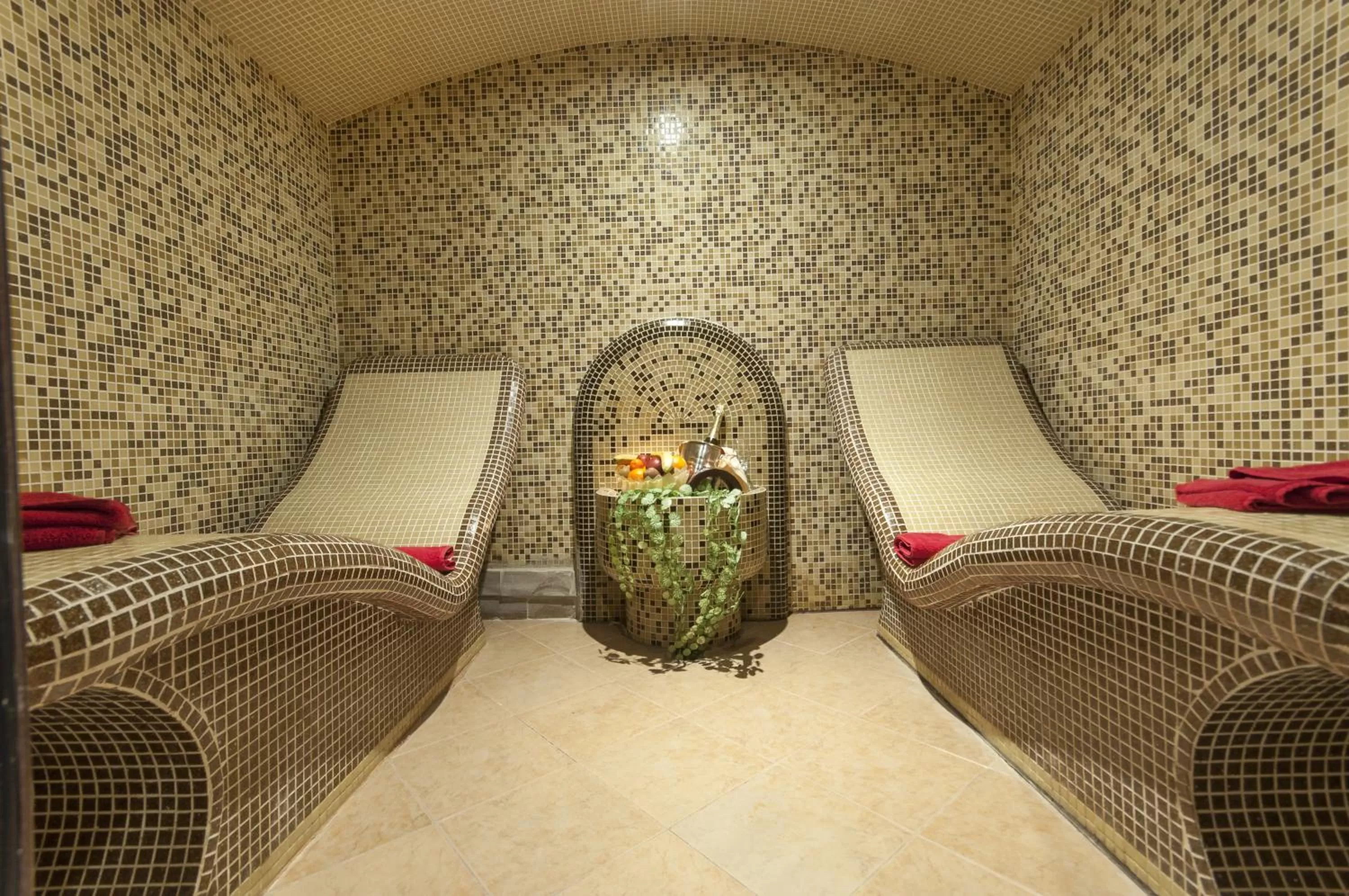 Steam room in Hotel Bansko SPA & Holidays - Free Parking