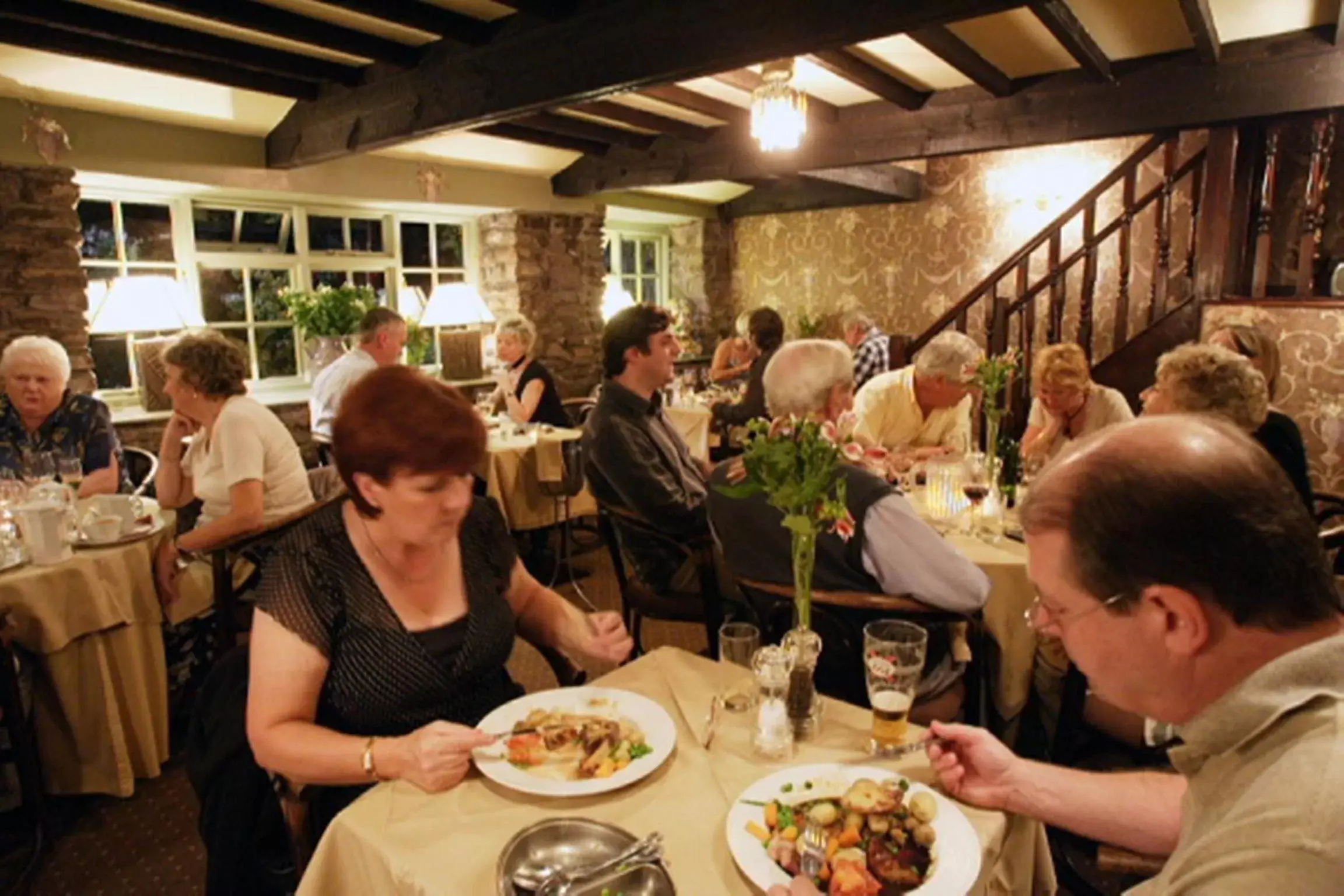 Restaurant/places to eat, Guests in Bear Crickhowell