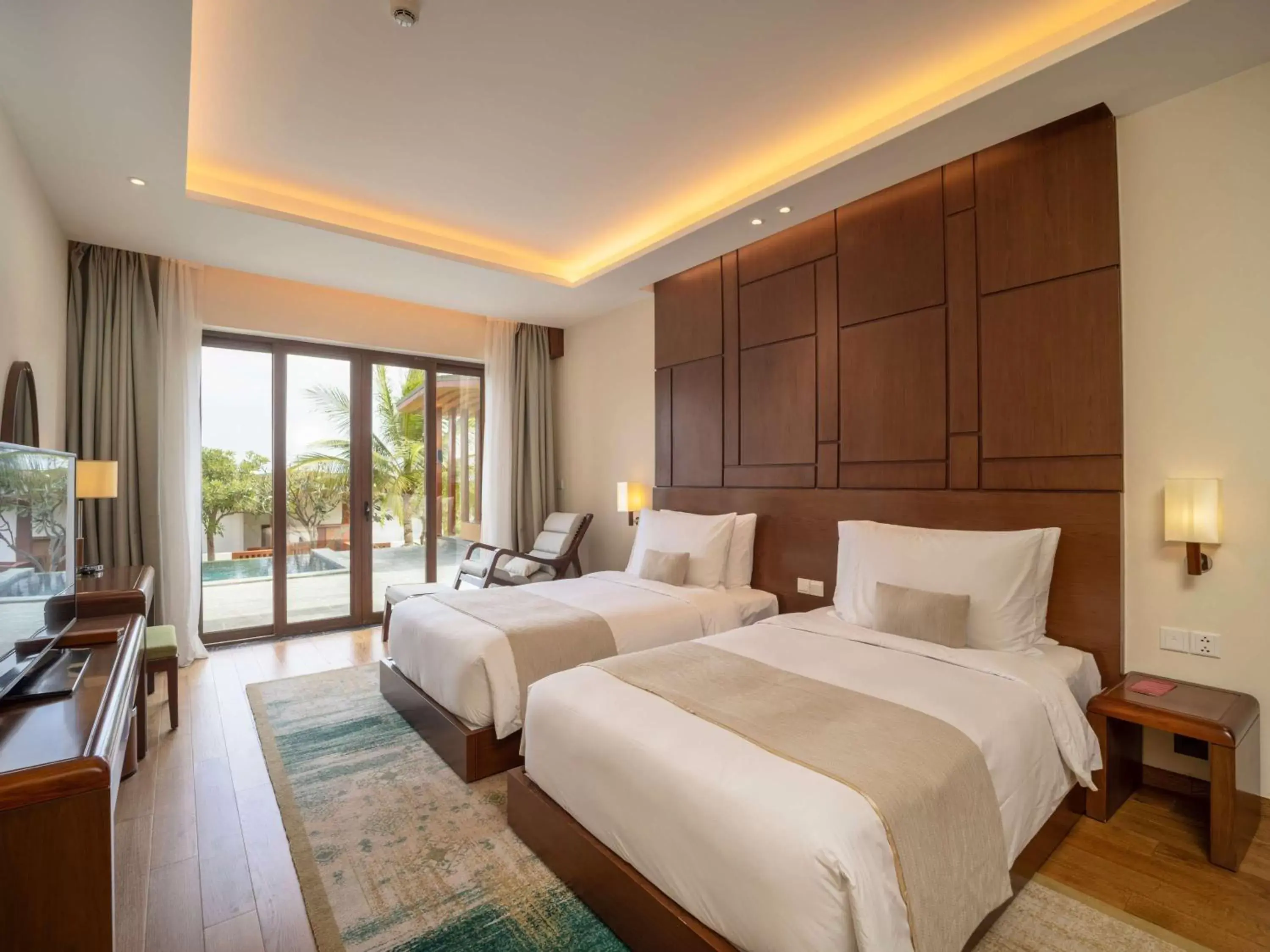 Bedroom, Bed in Mövenpick Resort Cam Ranh