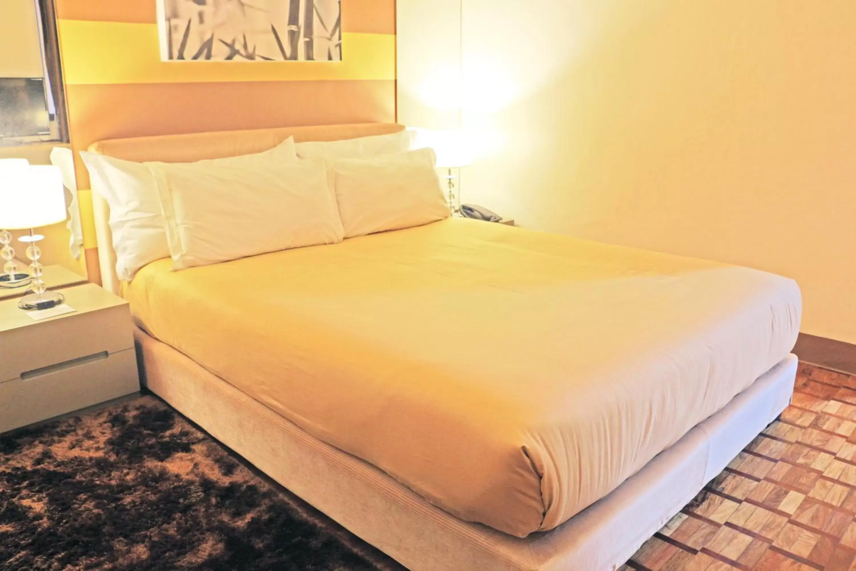 Bed in Prince Plaza II Condotel