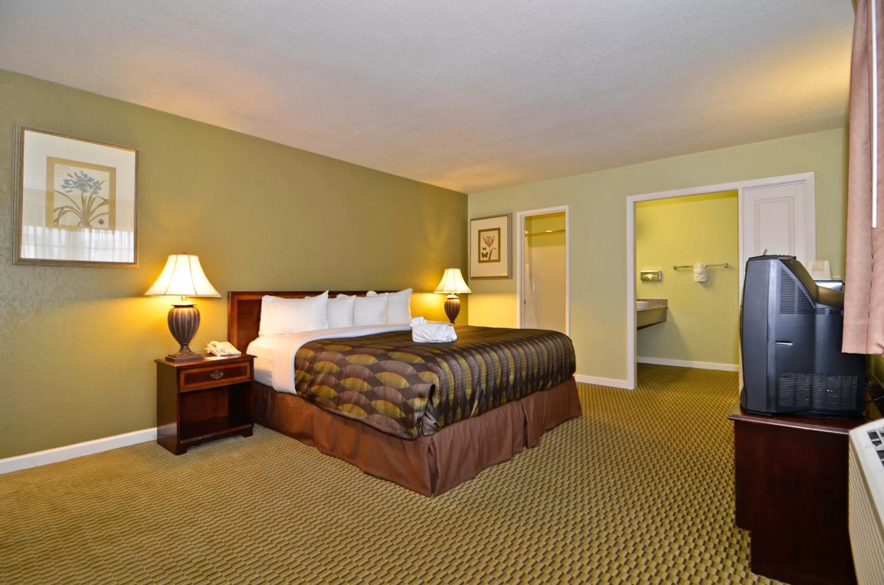 King Room - Disability Access - Non Smoking in Best Western Anderson Inn