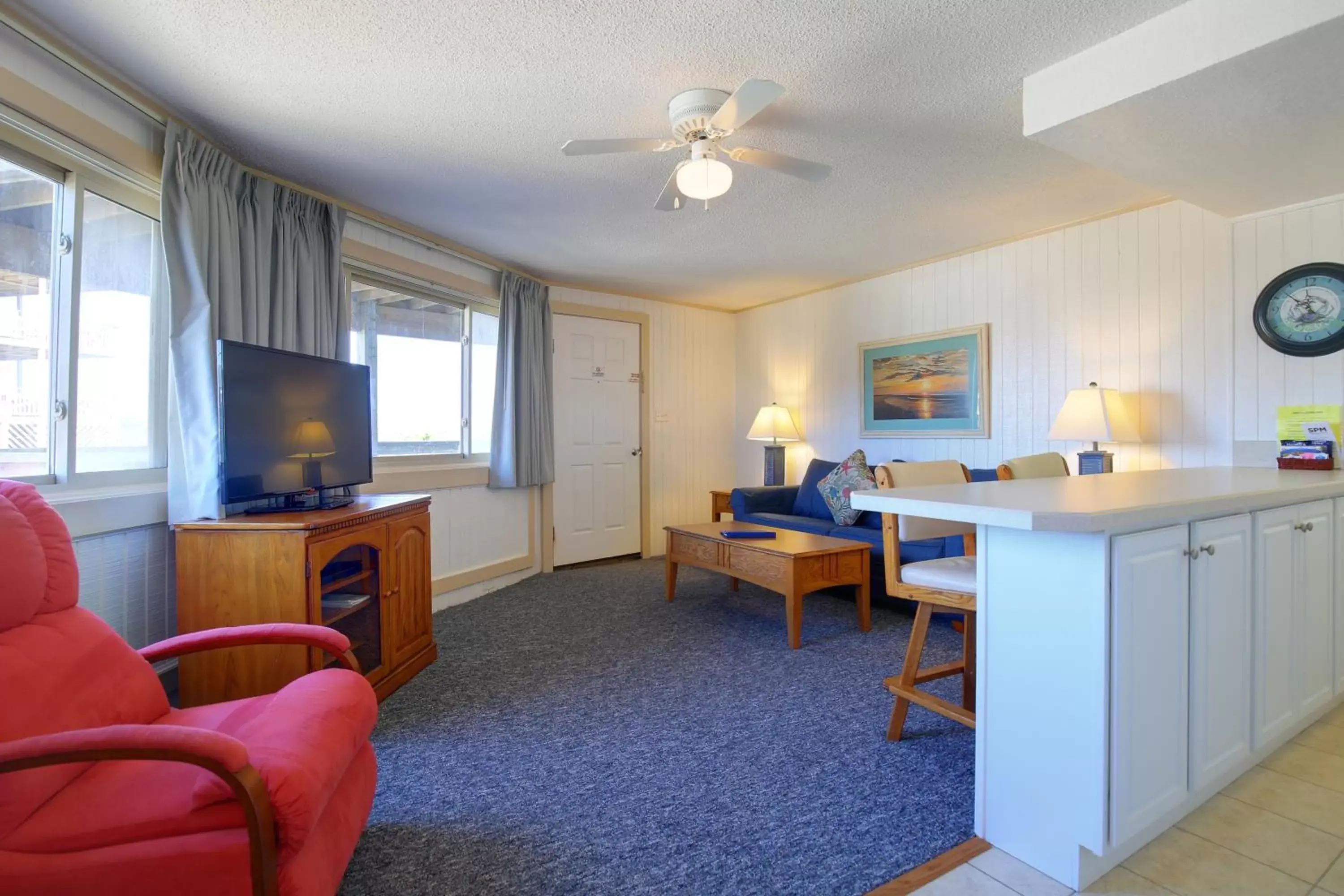 Living room, Seating Area in Outer Banks Beach Club