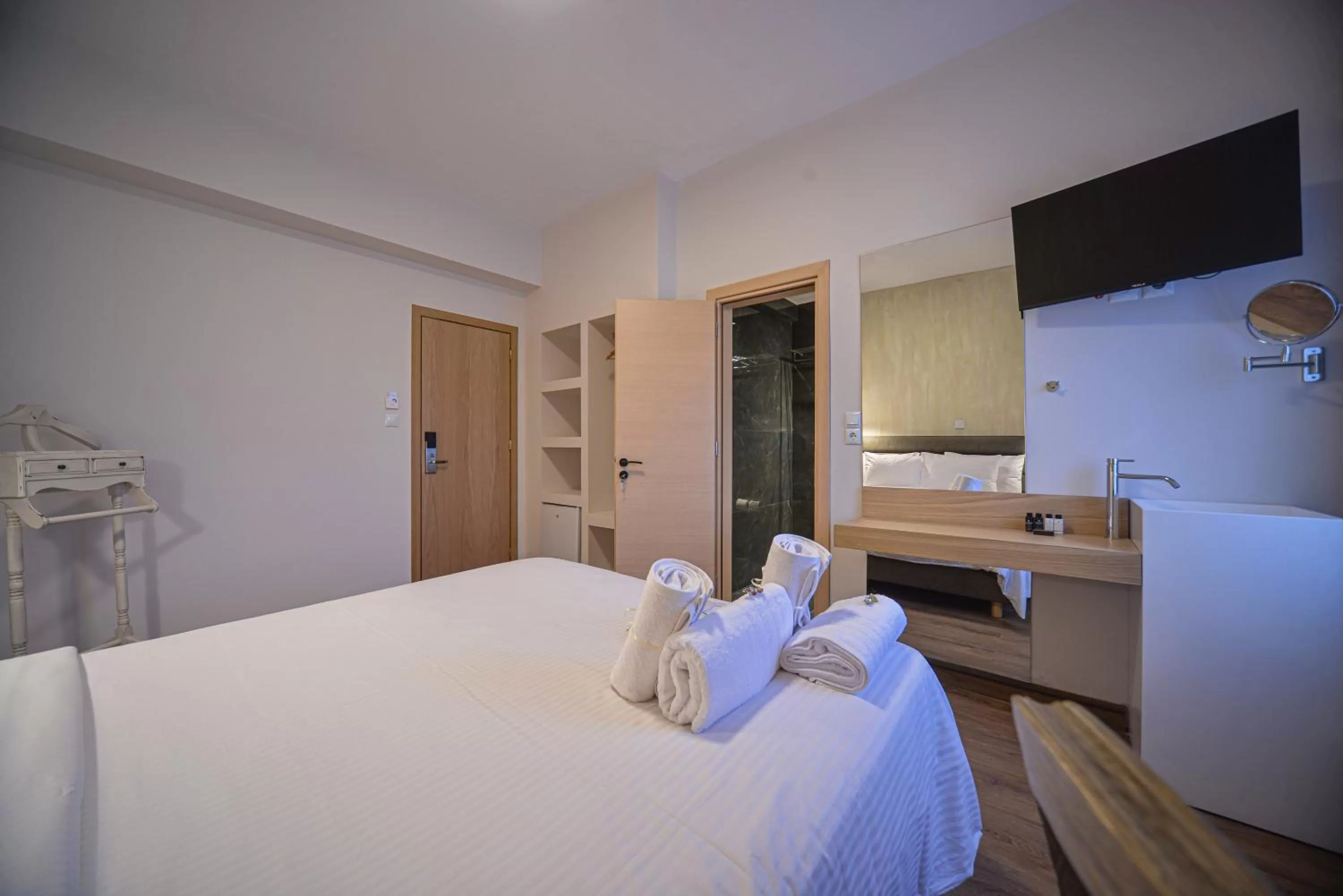 Bedroom, Bed in Anixi Hotel by AP