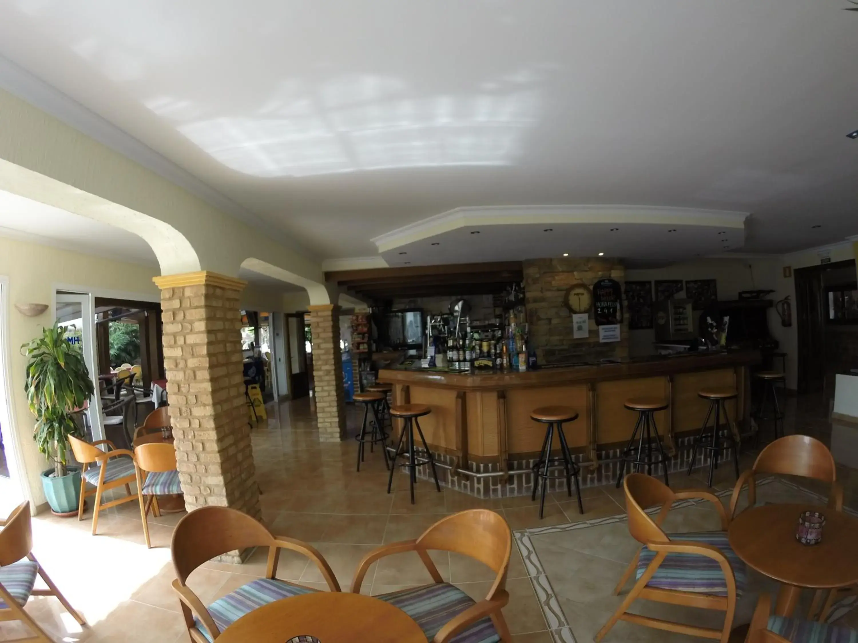 Restaurant/Places to Eat in Hostal Mar y Huerta