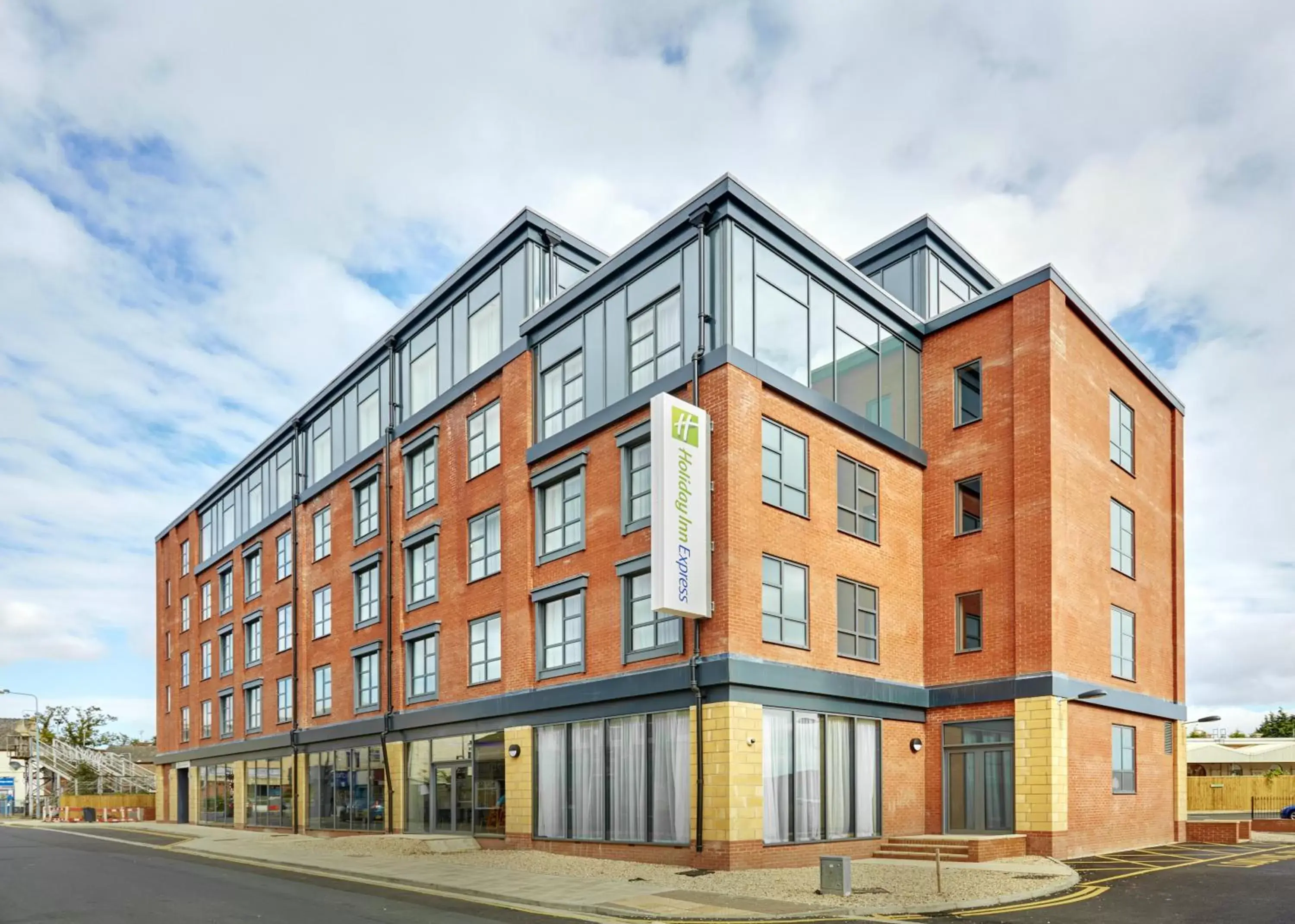 Property Building in Holiday Inn Express Grimsby, an IHG Hotel