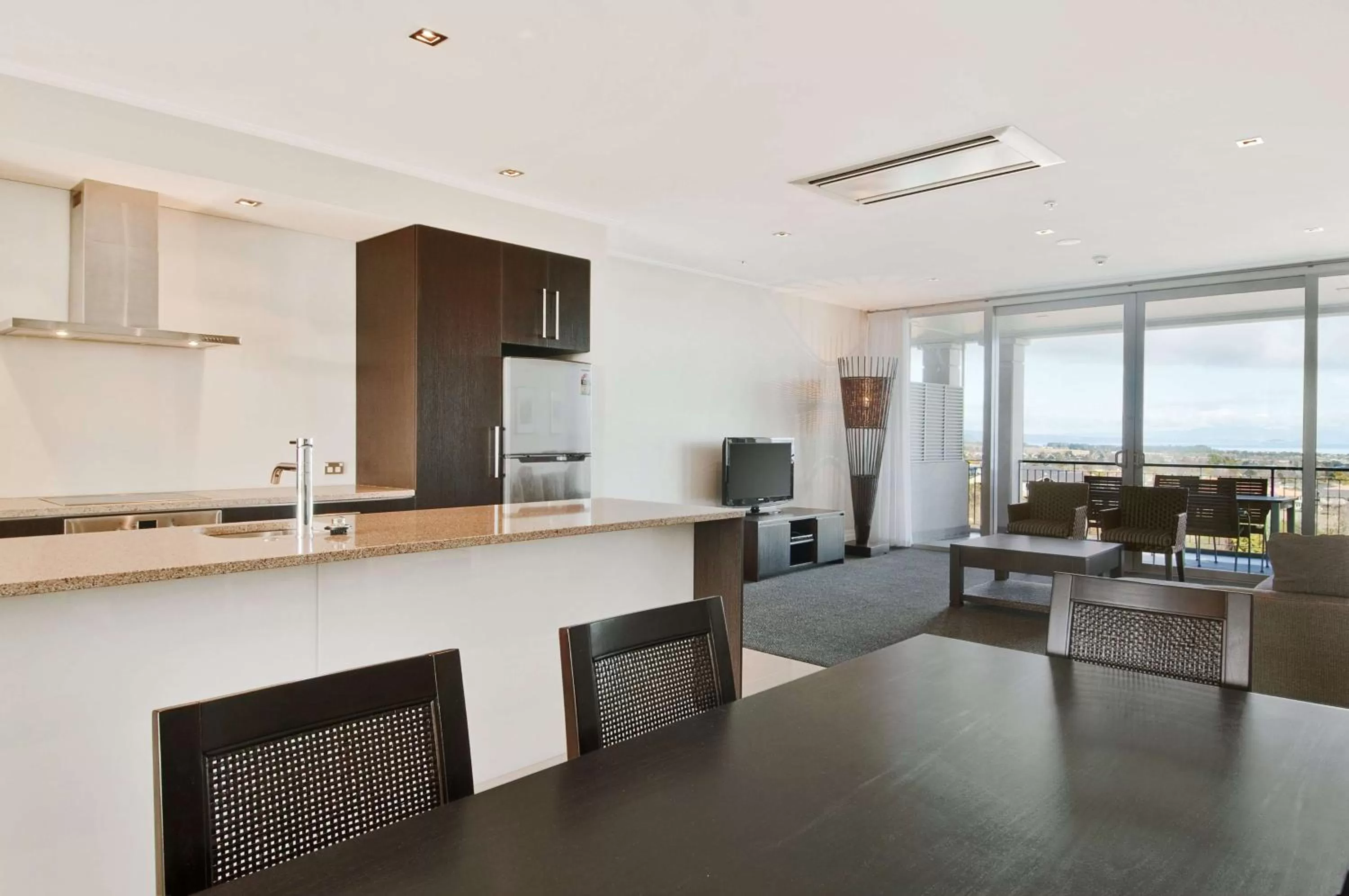 Kitchen or kitchenette in Hilton Lake Taupo