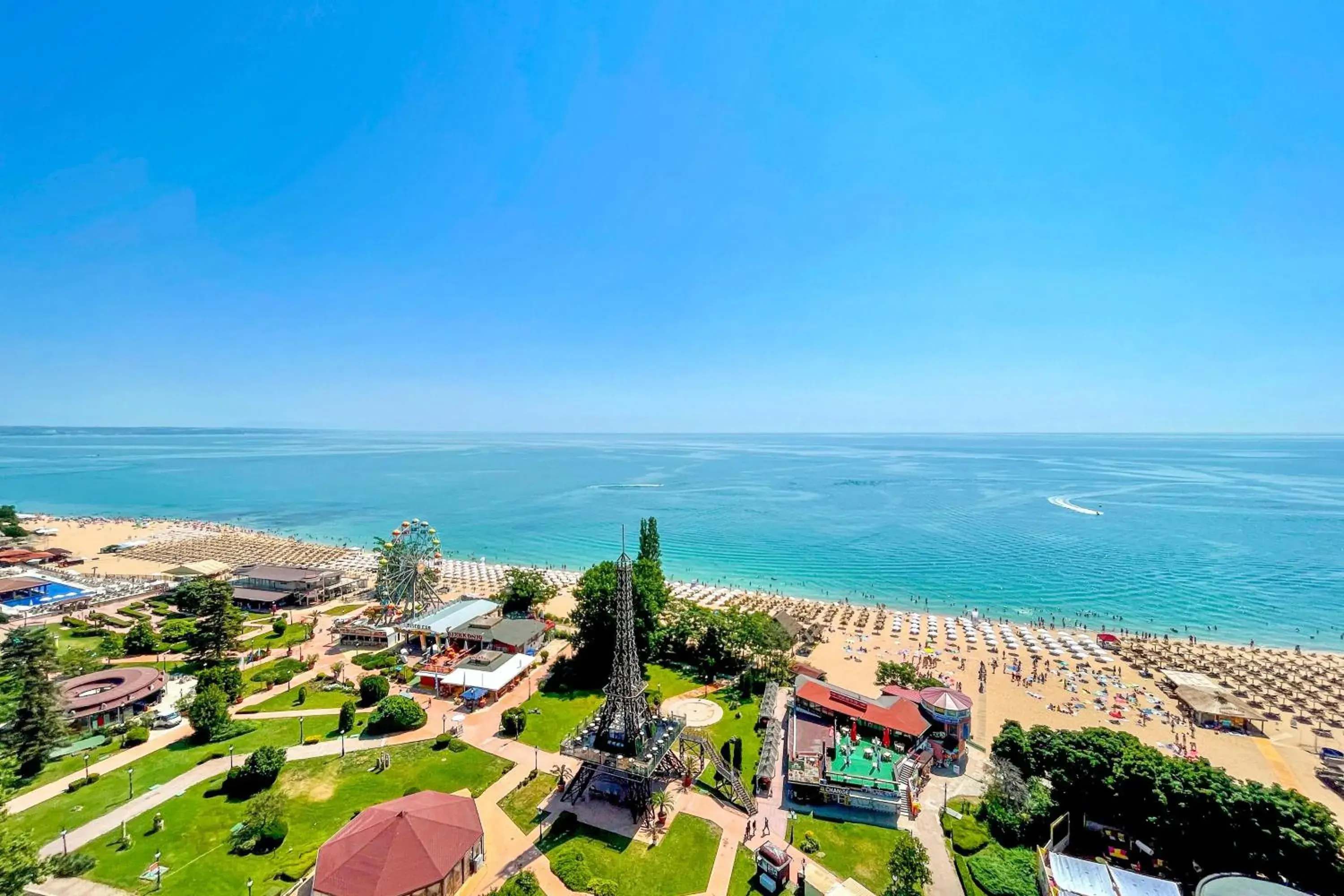 Beach, Bird's-eye View in International Hotel Casino & Tower Suites