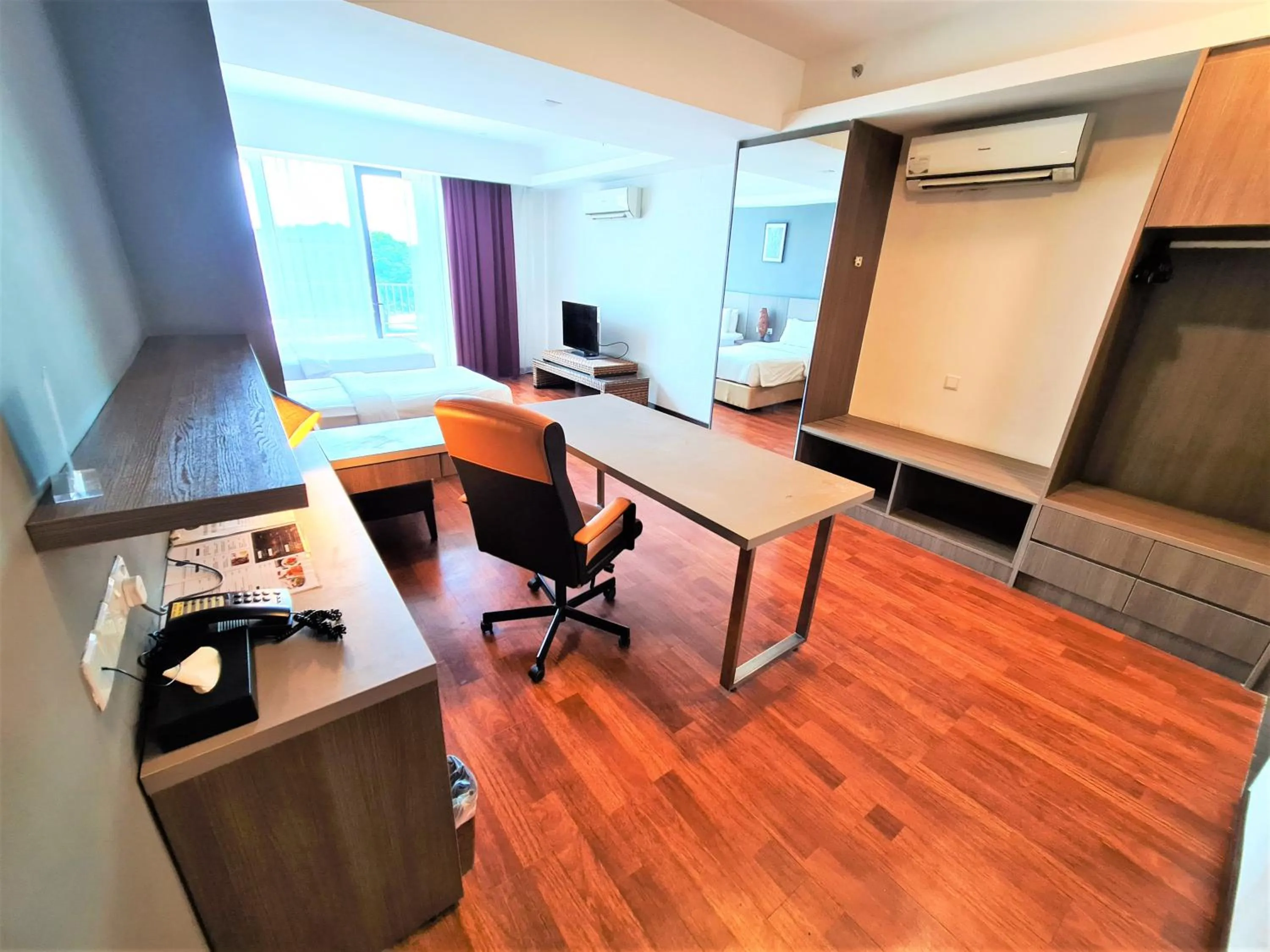 Seating area in Nexus Regency Suites & Hotel