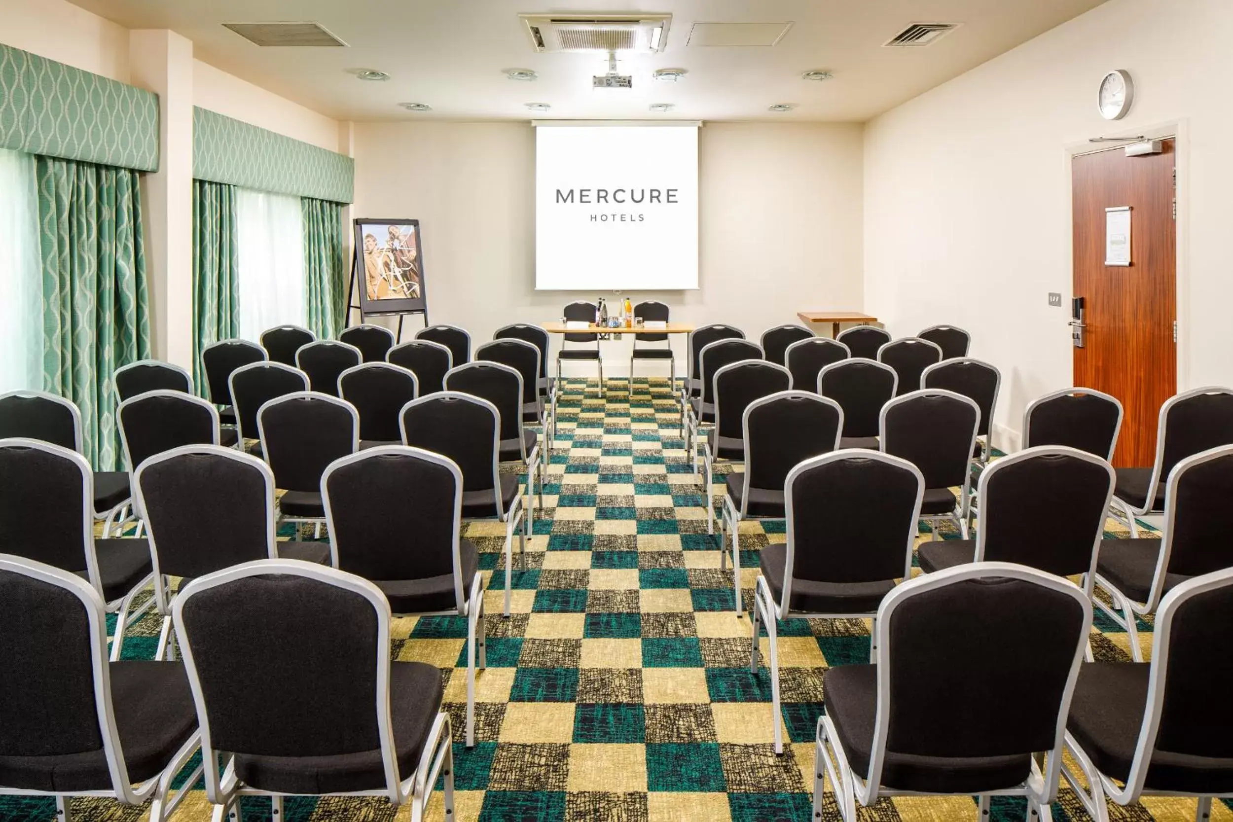 Business facilities in Mercure Sheffield Parkway