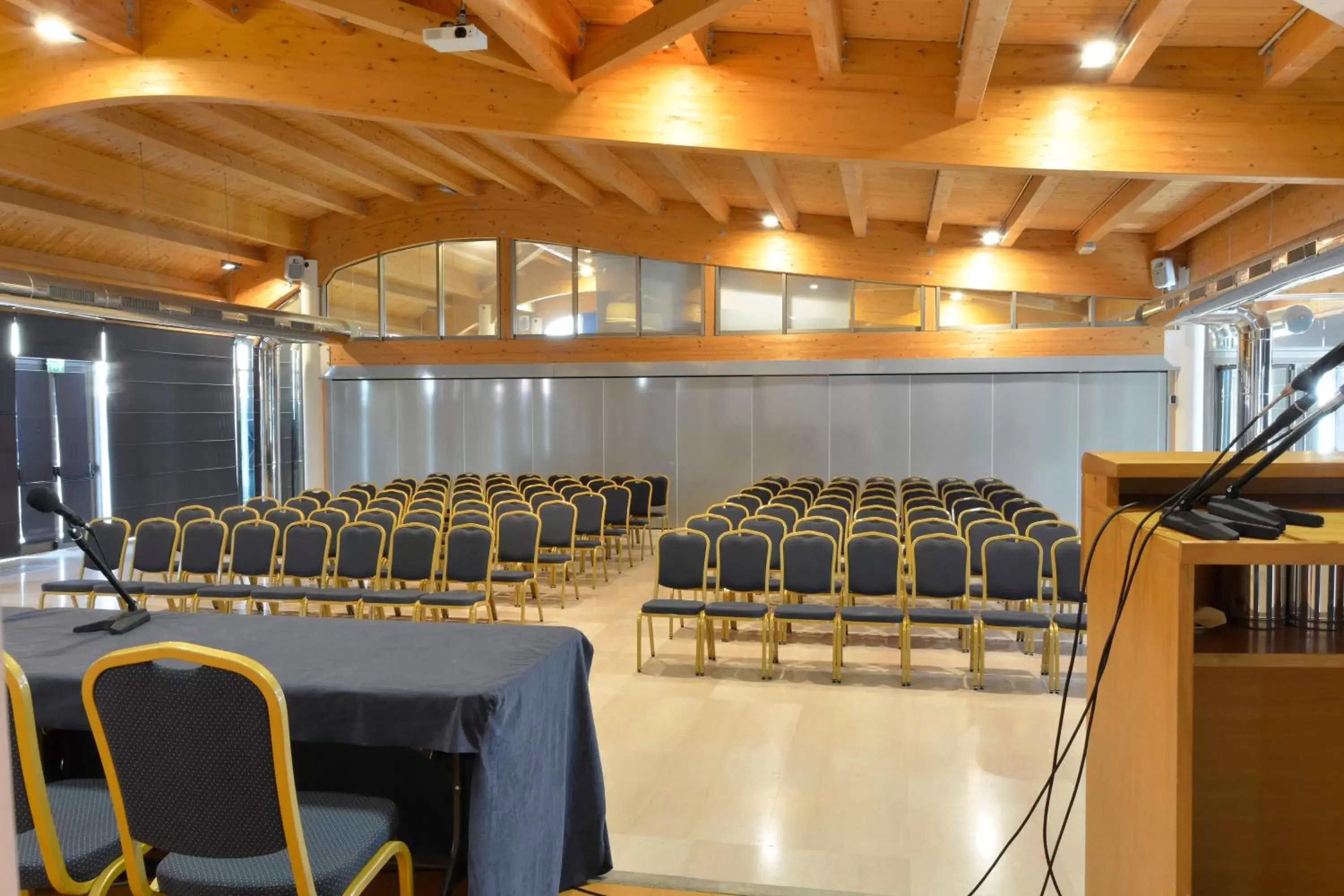 Business facilities in Grand Hotel Tiziano E Dei Congressi