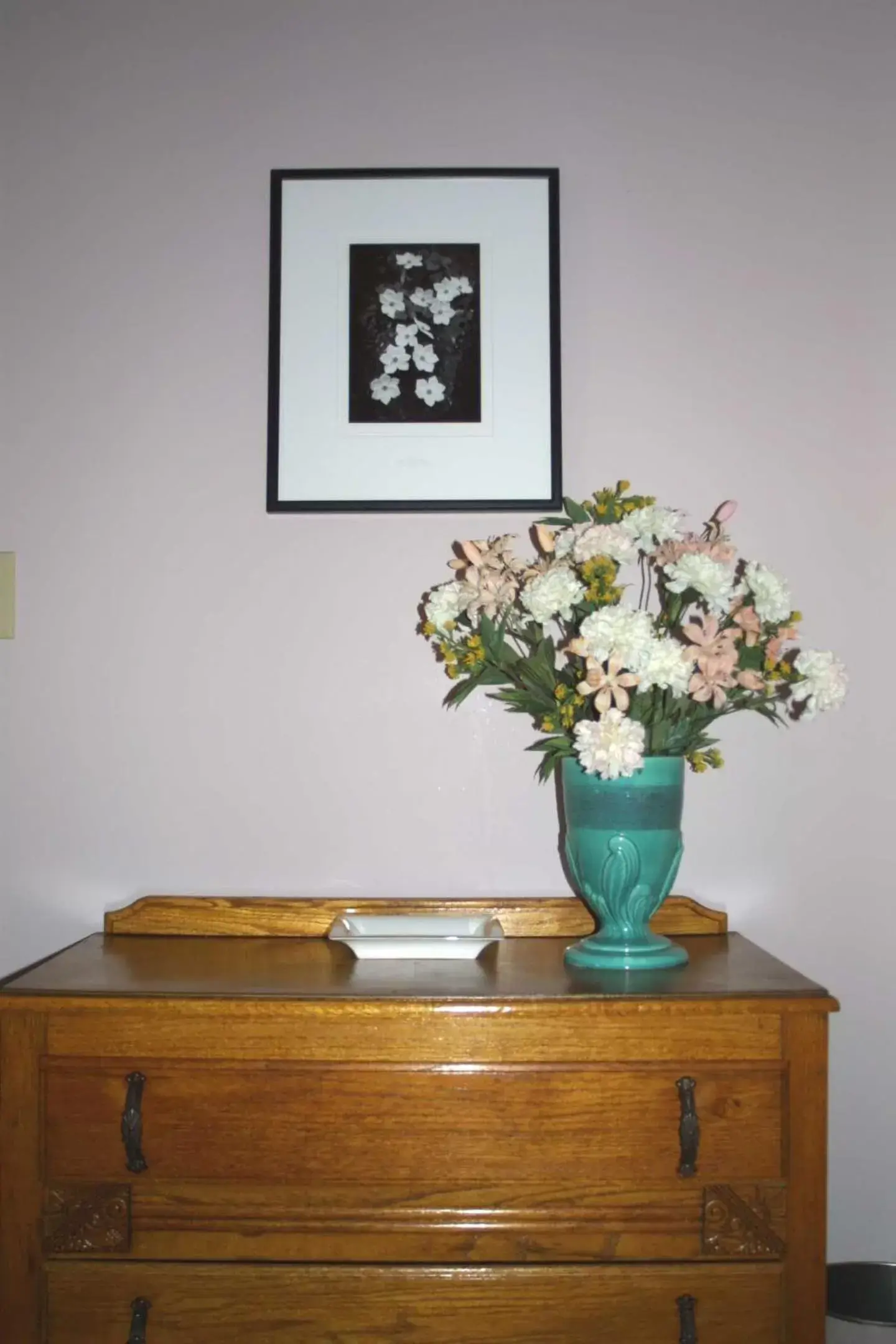 Decorative detail, Lobby/Reception in Arden Forest Inn