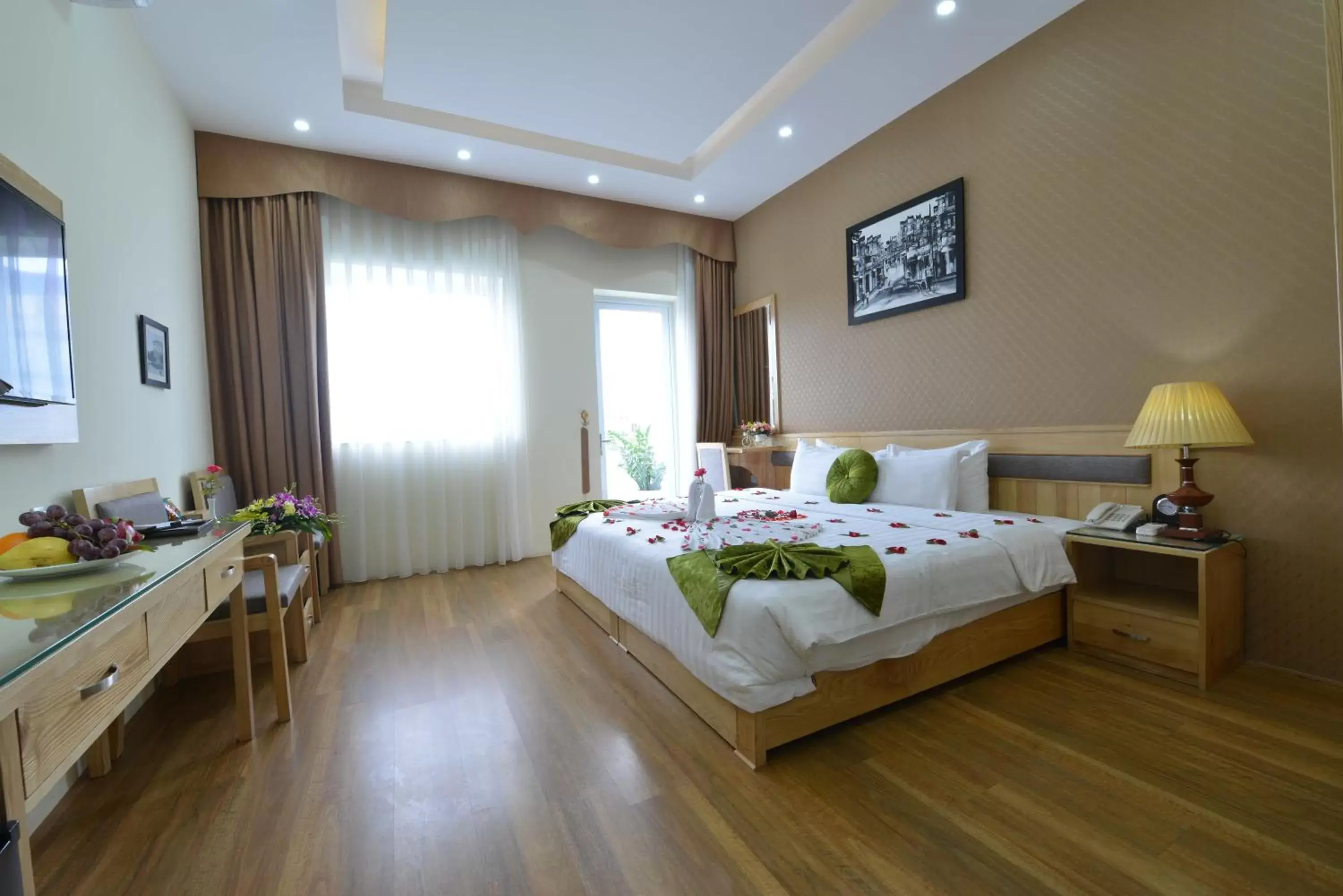 Day, Bed in Blue Hanoi Inn Hotel