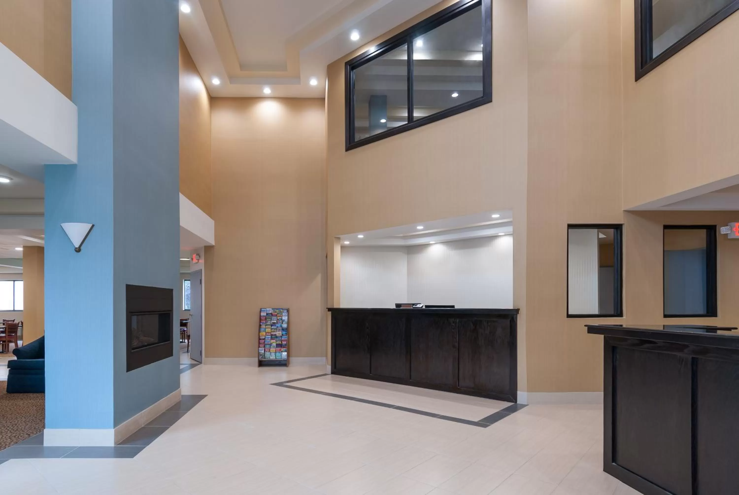 Lobby or reception in Days Inn by Wyndham Tamworth