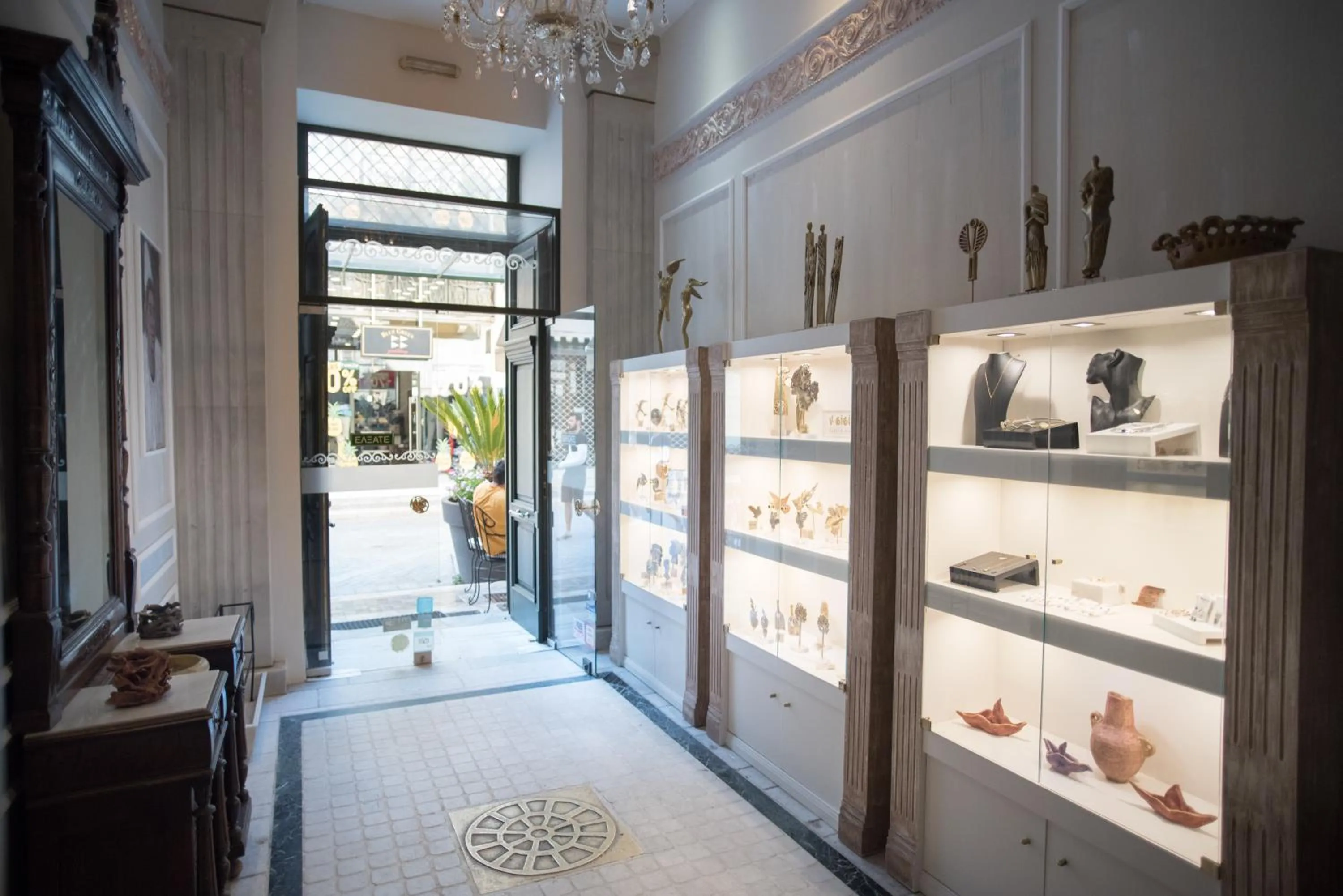 Facade/entrance in Byzantino Hotel