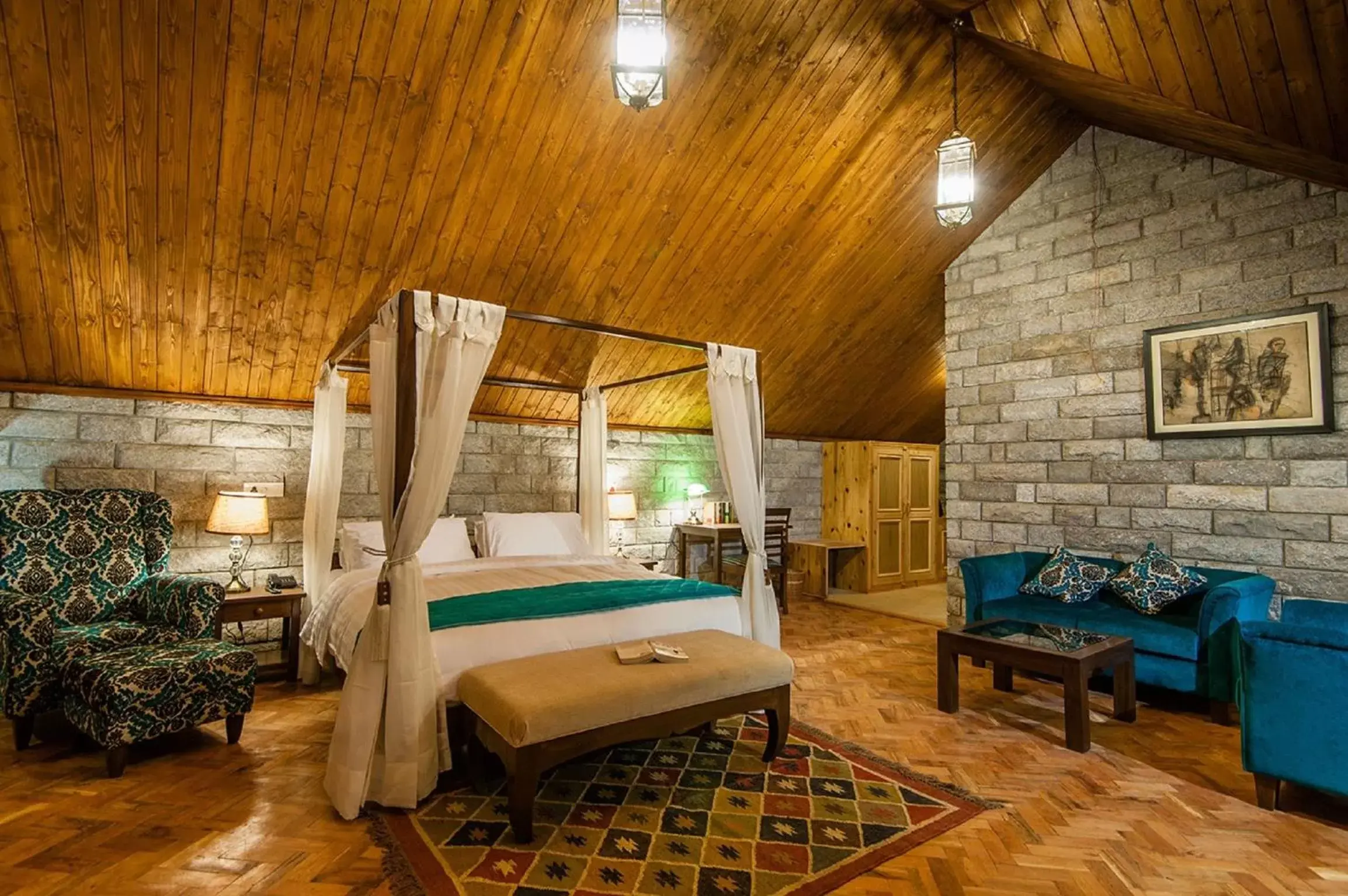 Bedroom in Larisa Resort Manali