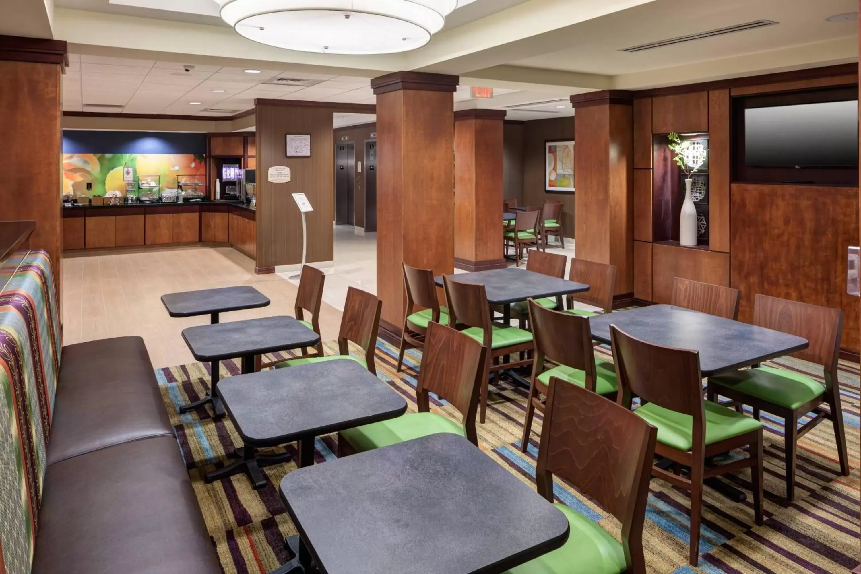 Breakfast, Restaurant/Places to Eat in Fairfield Inn and Suites Phoenix Chandler Fashion Center