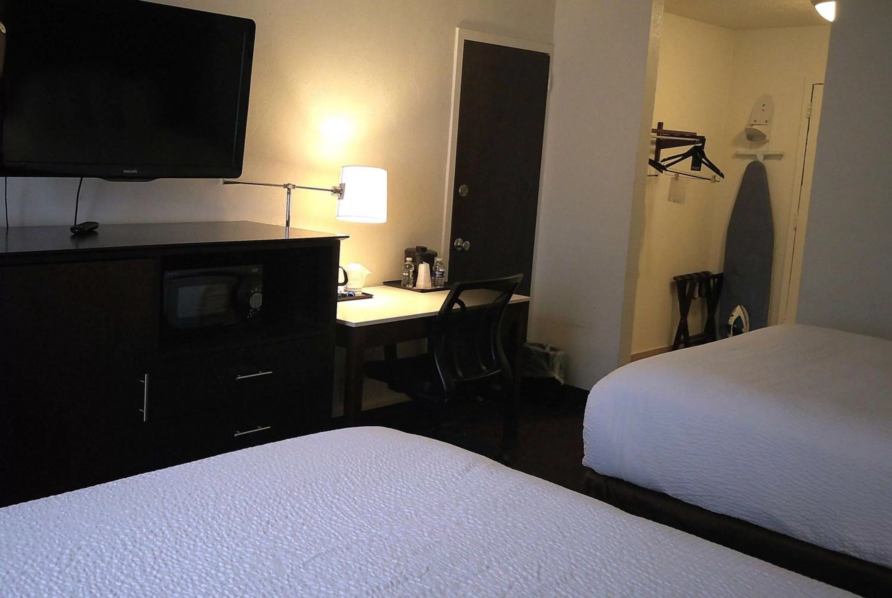 Photo of the whole room, Bed in Wyndham Garden Detroit Metro Airport
