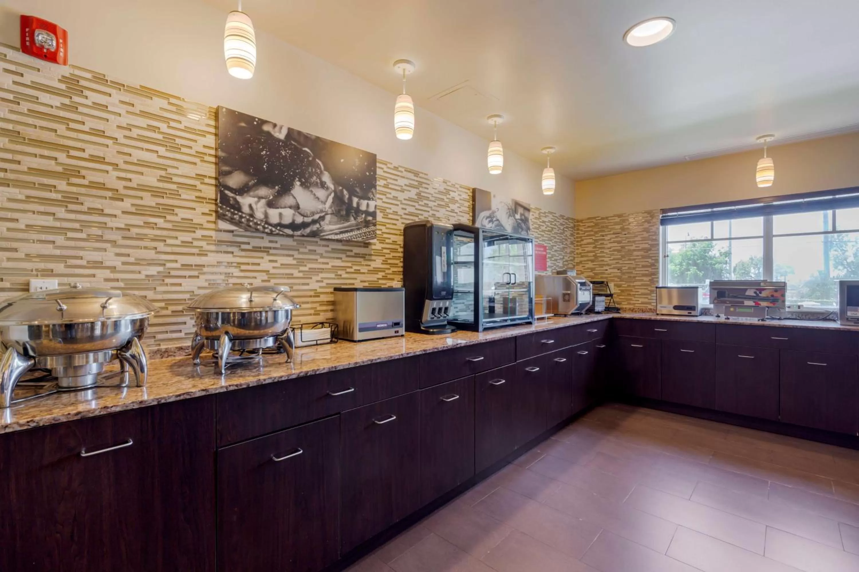 Breakfast in Best Western Plus Miami Airport North Hotel & Suites