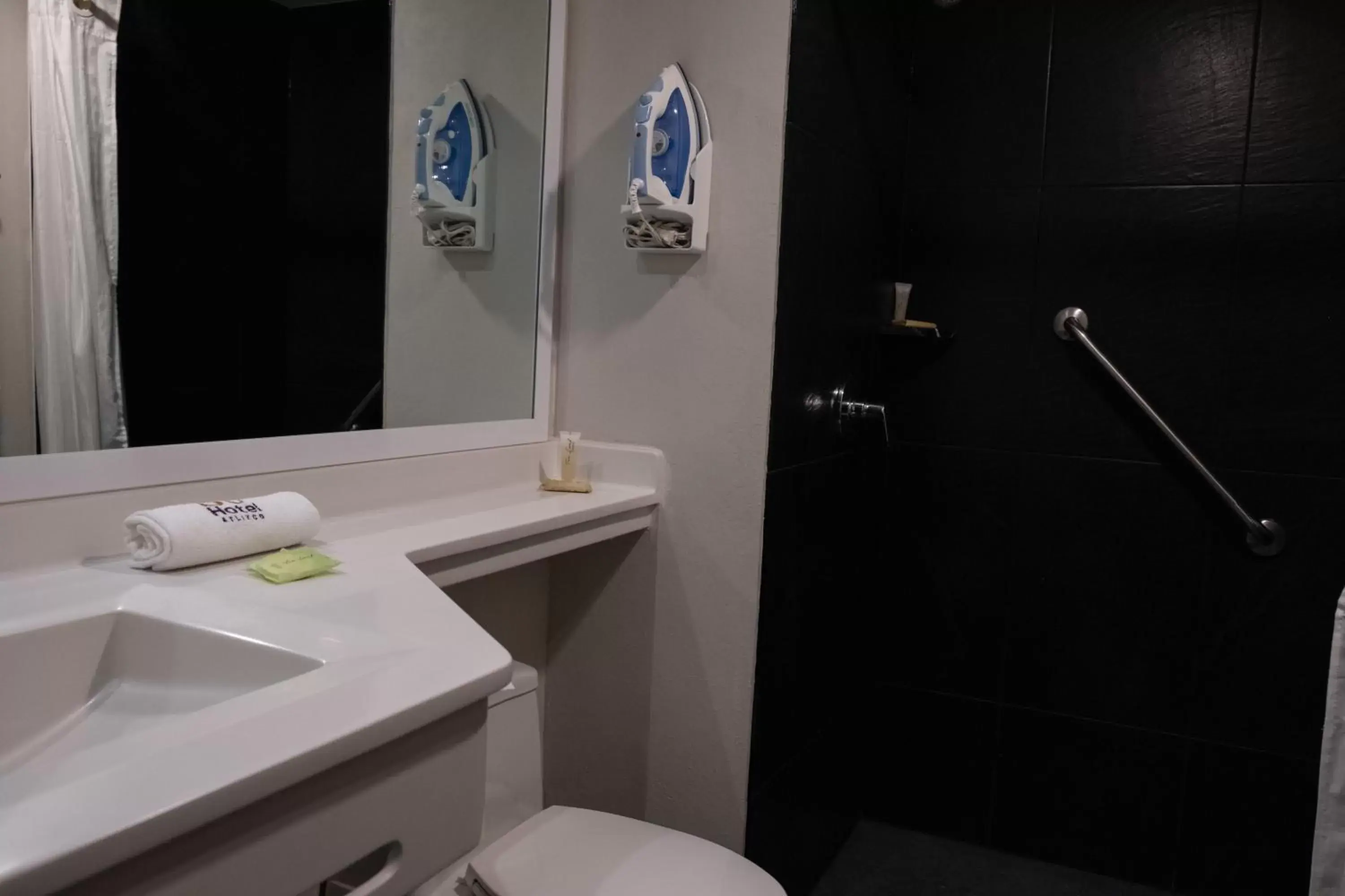 Bathroom in BV Hotel Atlixco