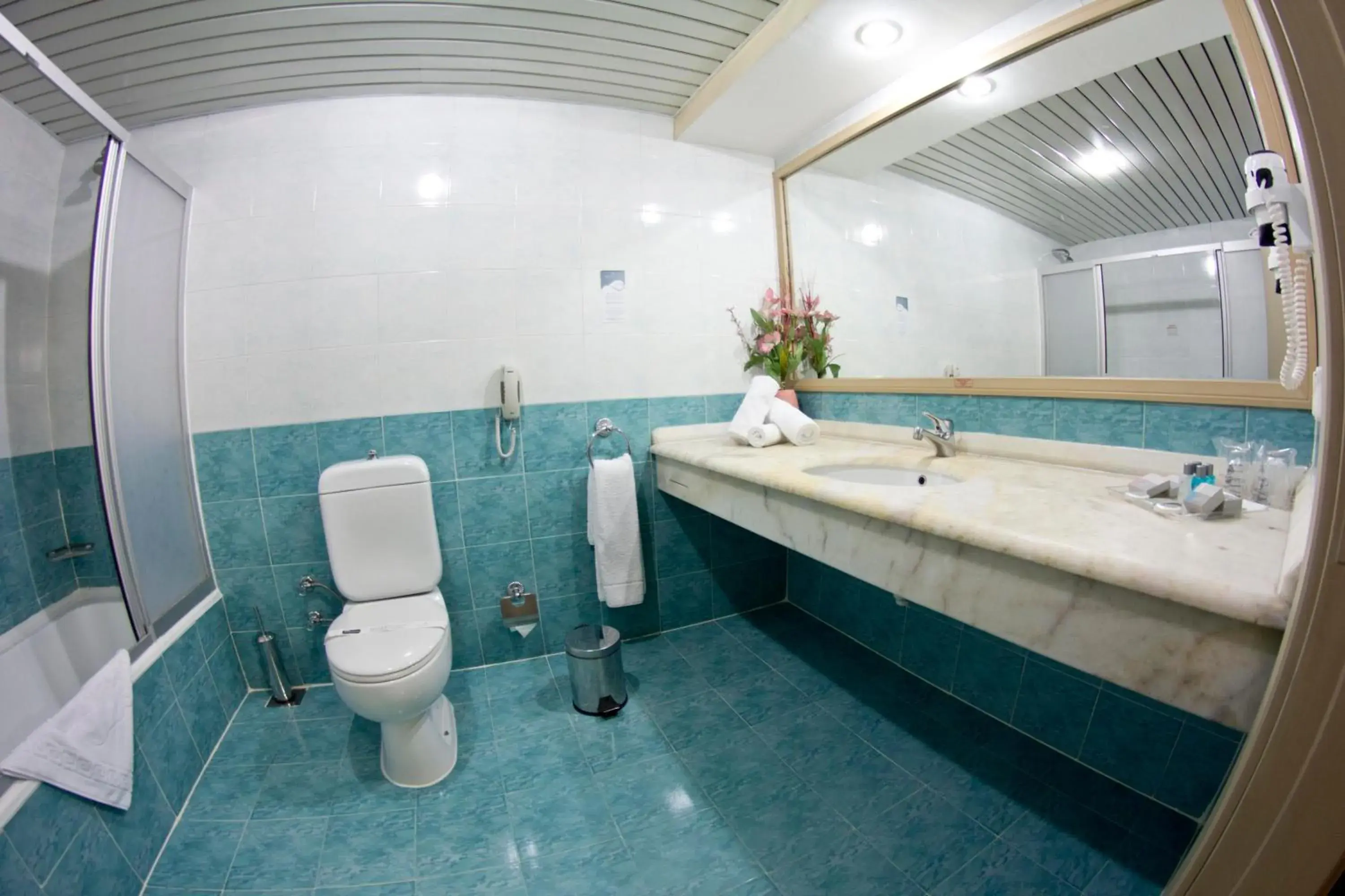 Bathroom in Sergah Hotel