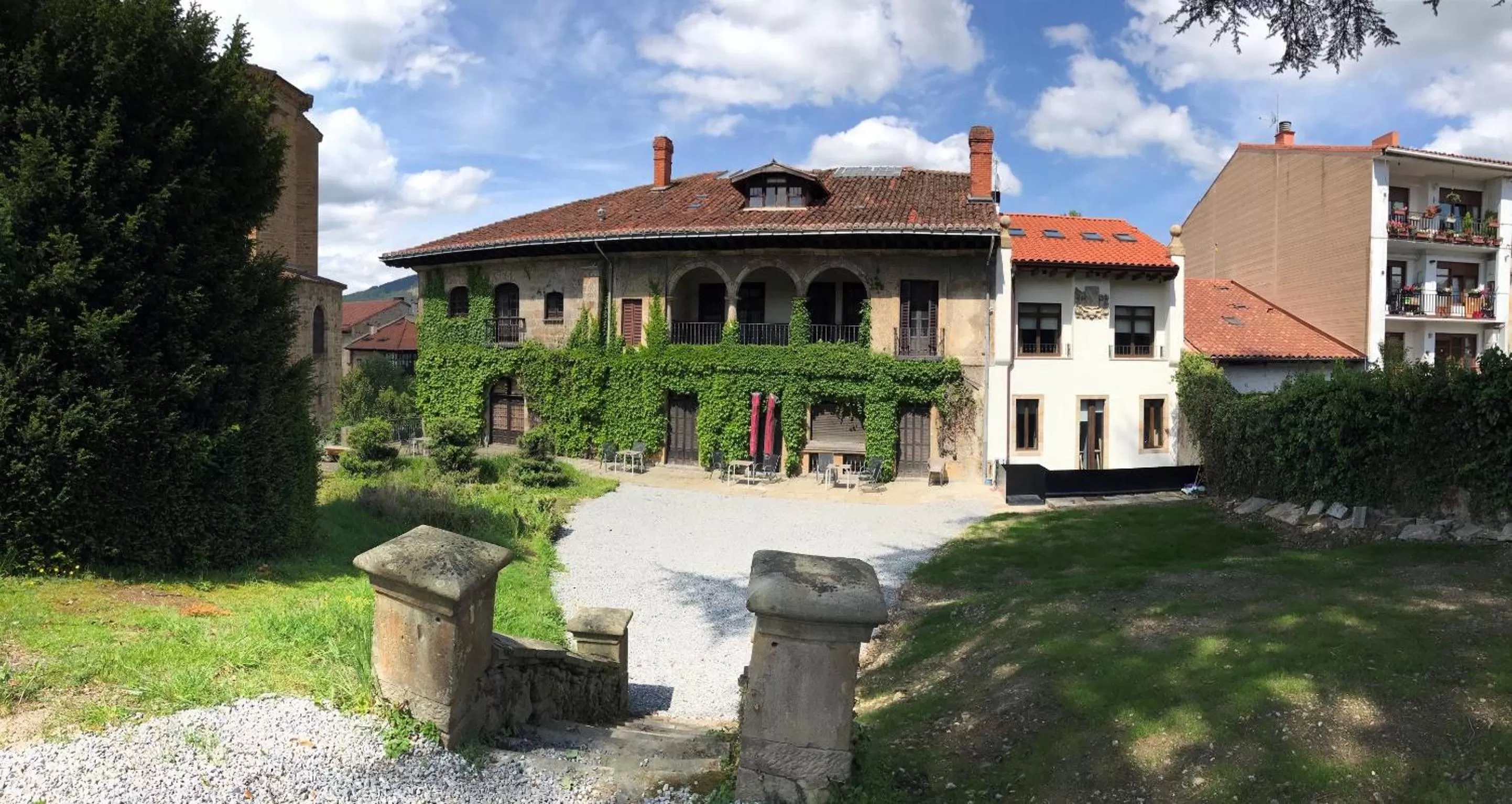 Property building in M&UGA Hotela