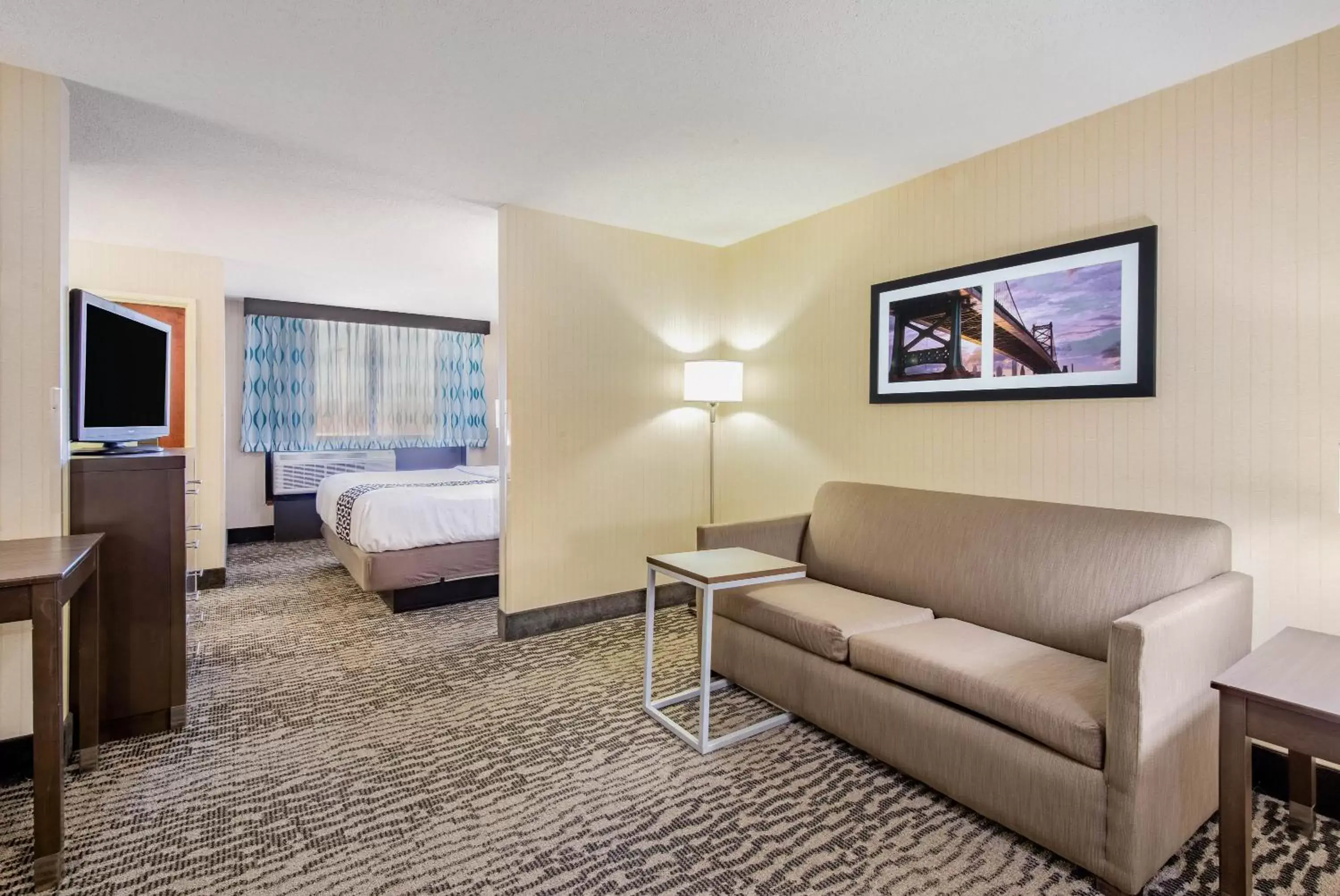 Seating Area in La Quinta by Wyndham Newark - Elkton