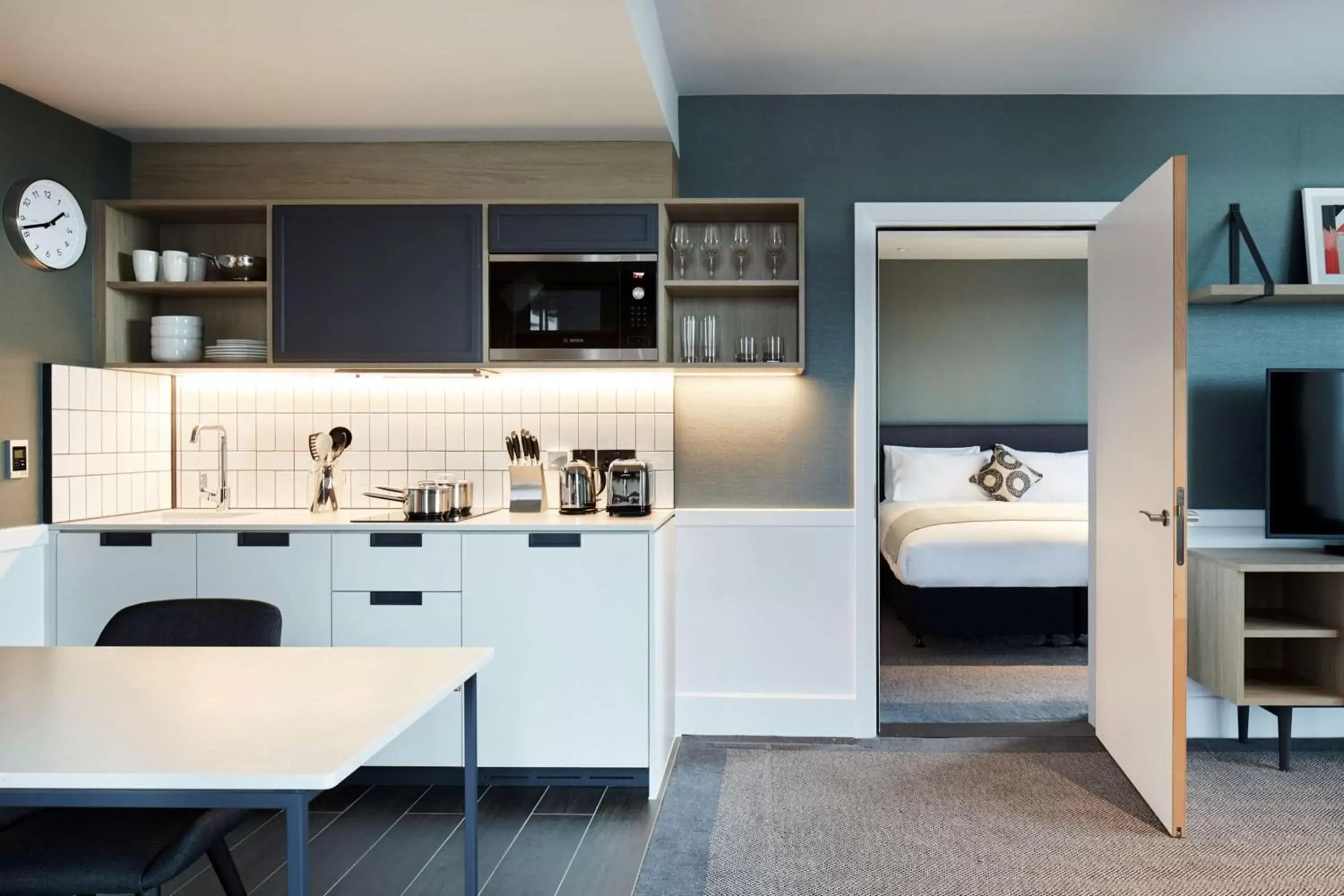 Photo of the whole room, Kitchen/Kitchenette in Hyatt House Manchester